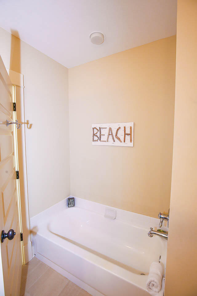 REDFISH VILLAGE - Residential