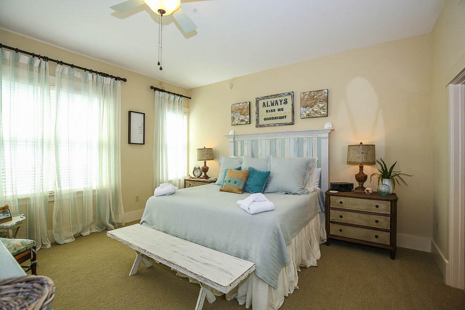 REDFISH VILLAGE - Residential