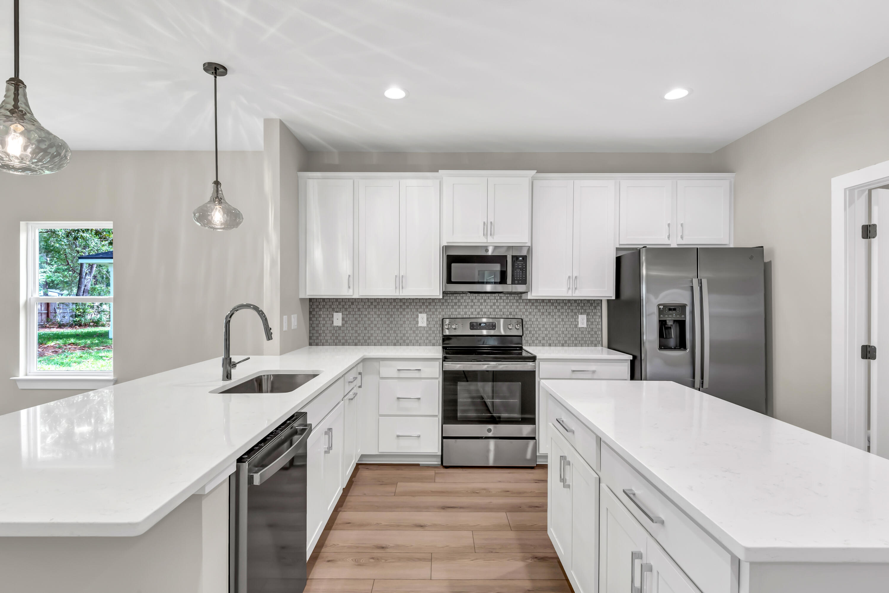 OAKLAND ADD AMENDED MAP LOT 16 BLK 24 - Residential