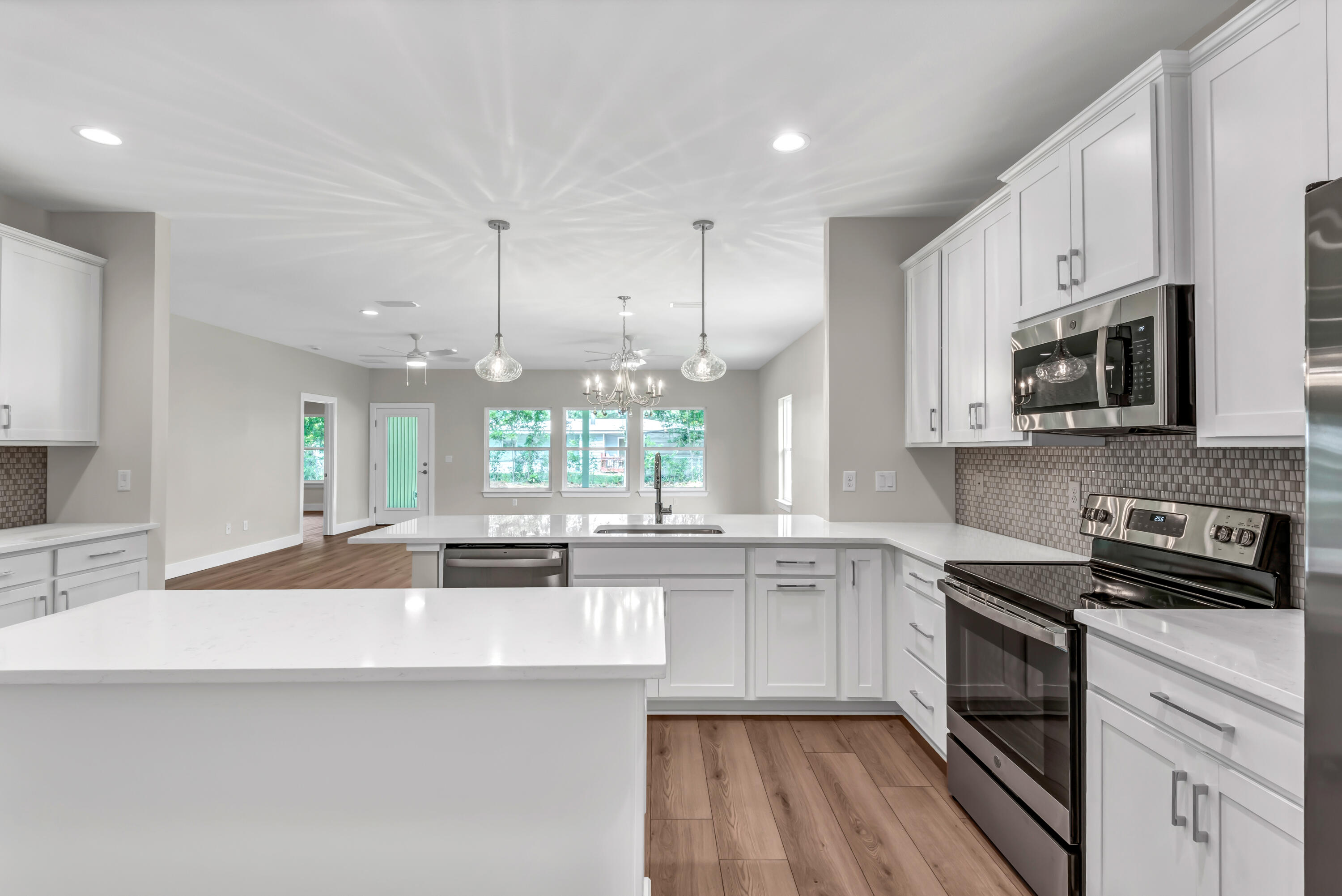 OAKLAND ADD AMENDED MAP LOT 16 BLK 24 - Residential