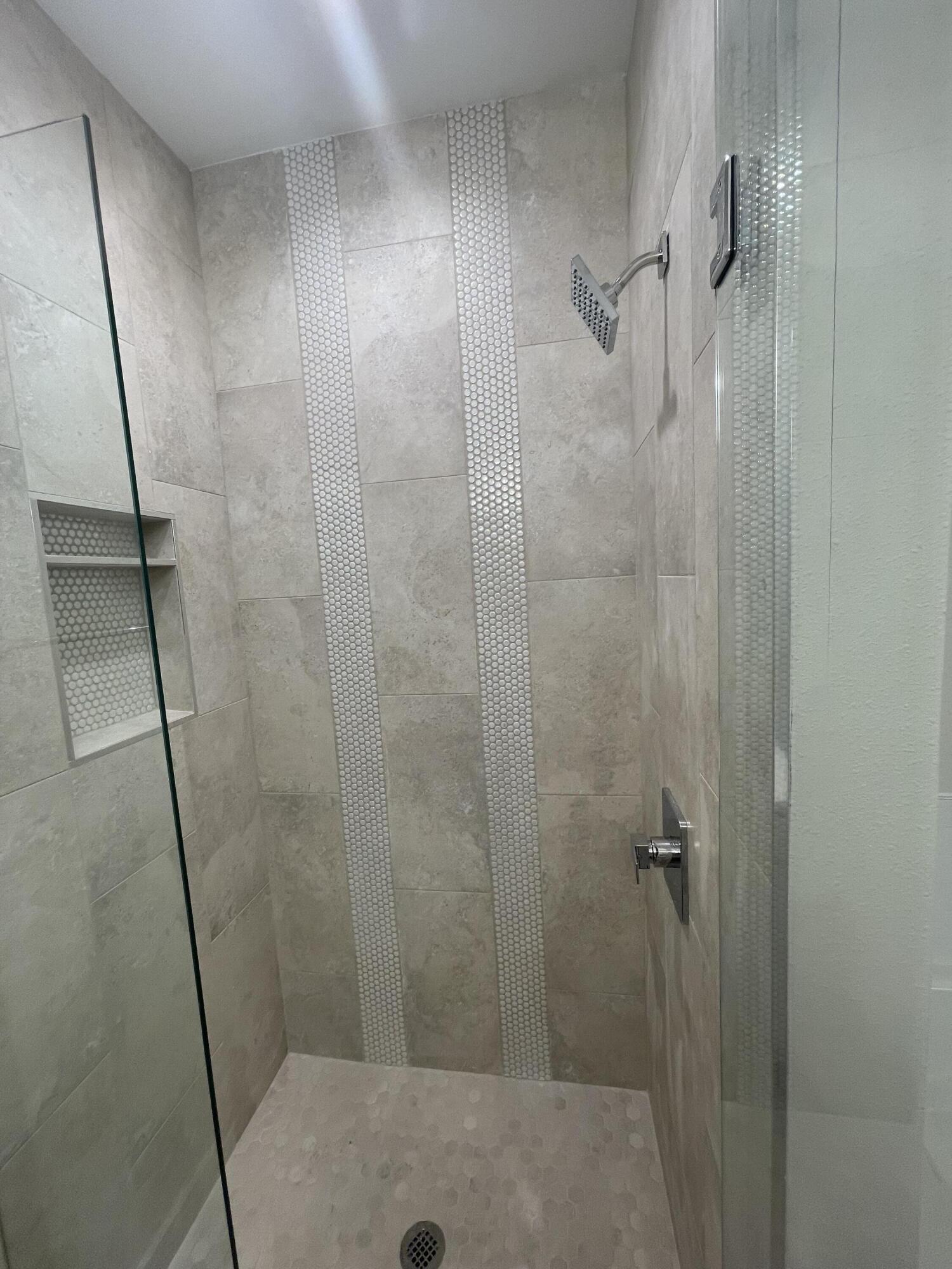 OAKLAND ADD AMENDED MAP LOT 16 BLK 24 - Residential