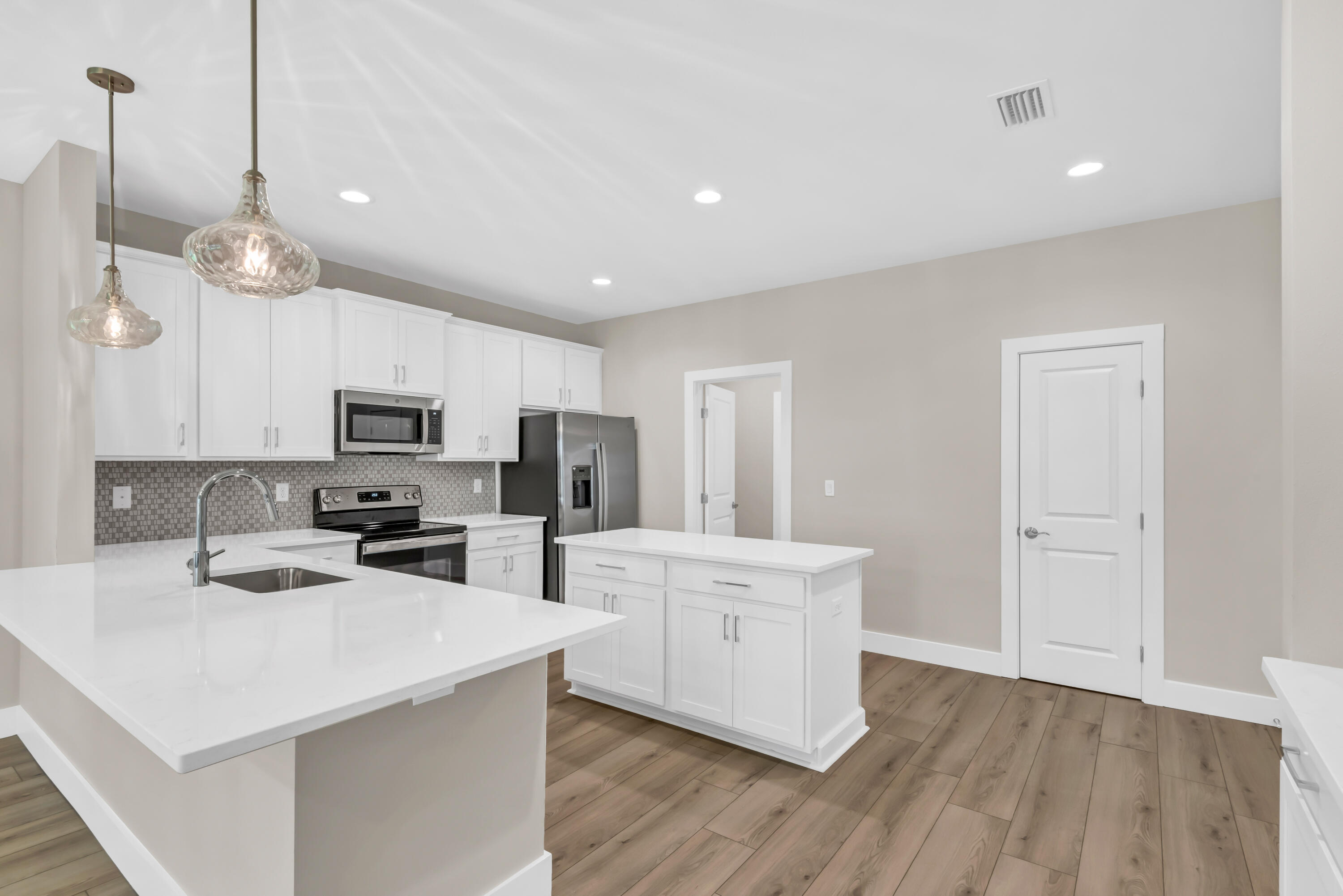 OAKLAND ADD AMENDED MAP LOT 16 BLK 24 - Residential