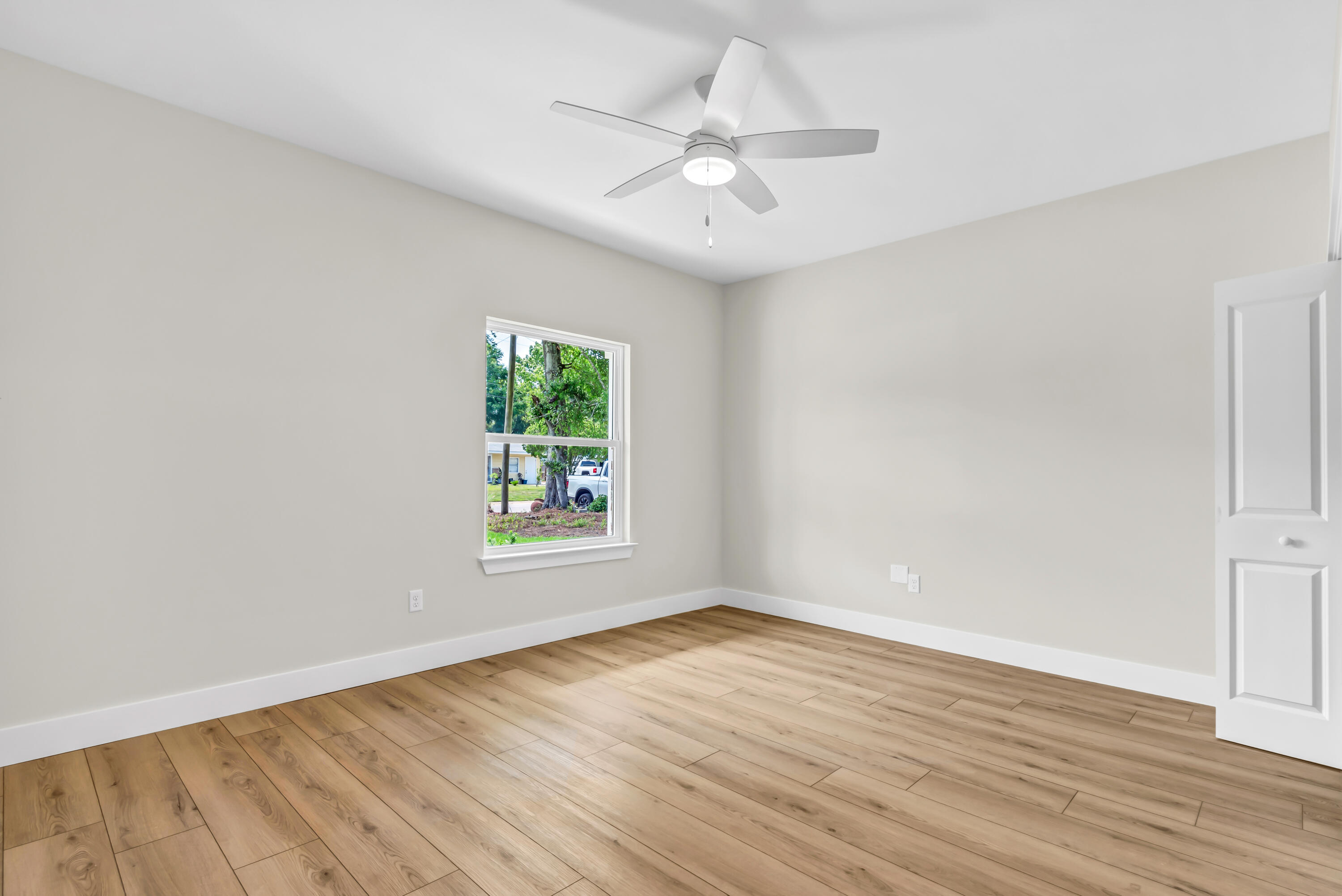 OAKLAND ADD AMENDED MAP LOT 16 BLK 24 - Residential