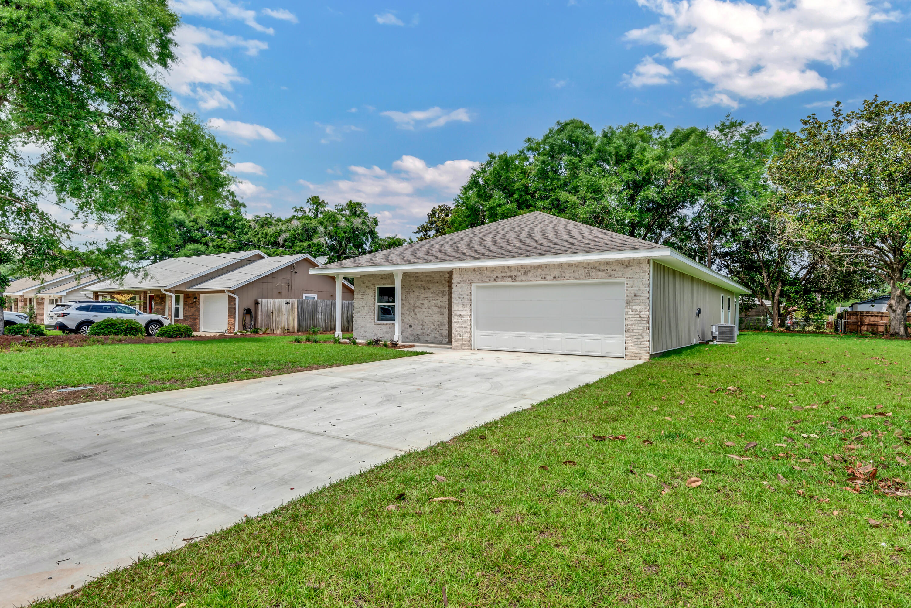 OAKLAND ADD AMENDED MAP LOT 16 BLK 24 - Residential