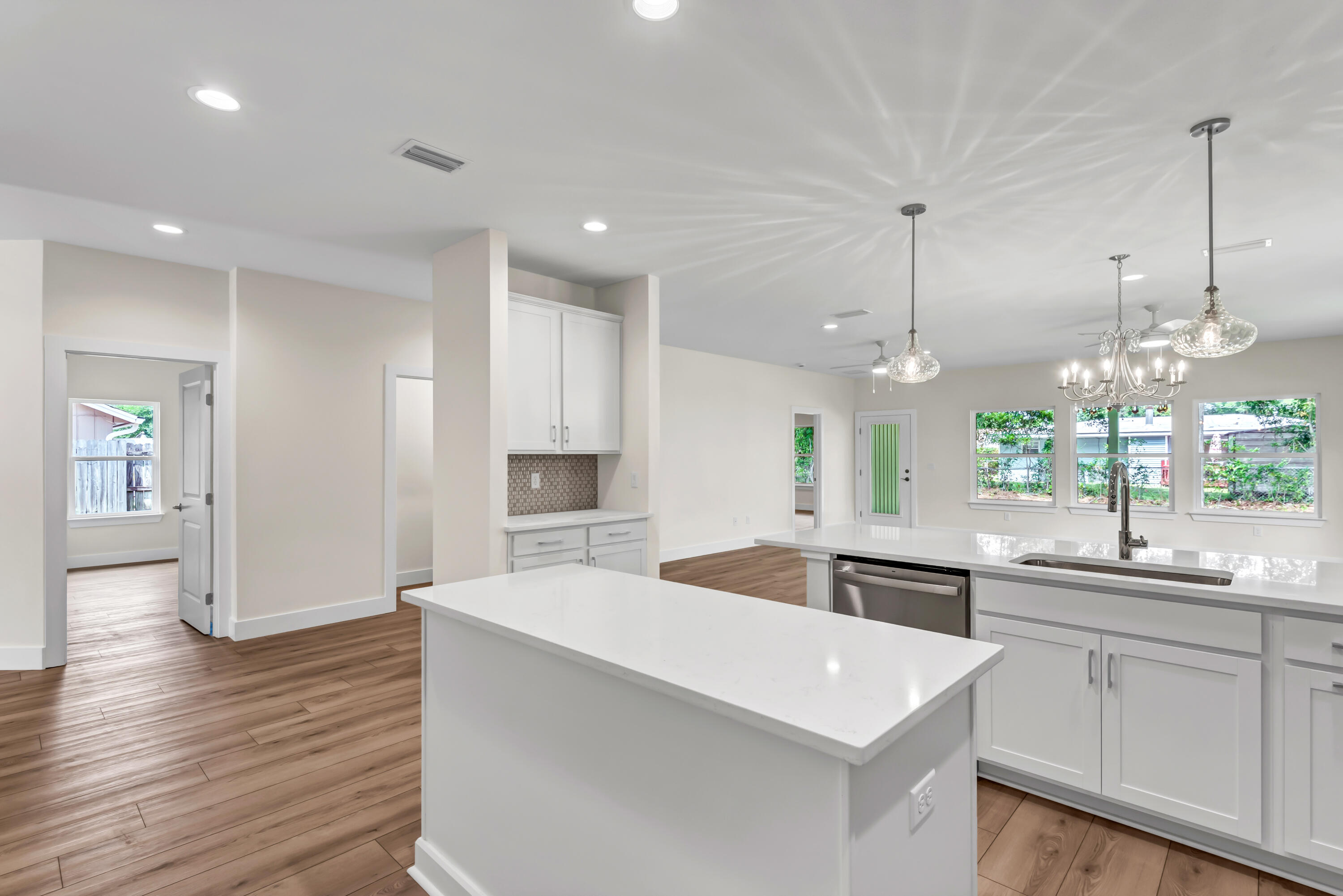 OAKLAND ADD AMENDED MAP LOT 16 BLK 24 - Residential