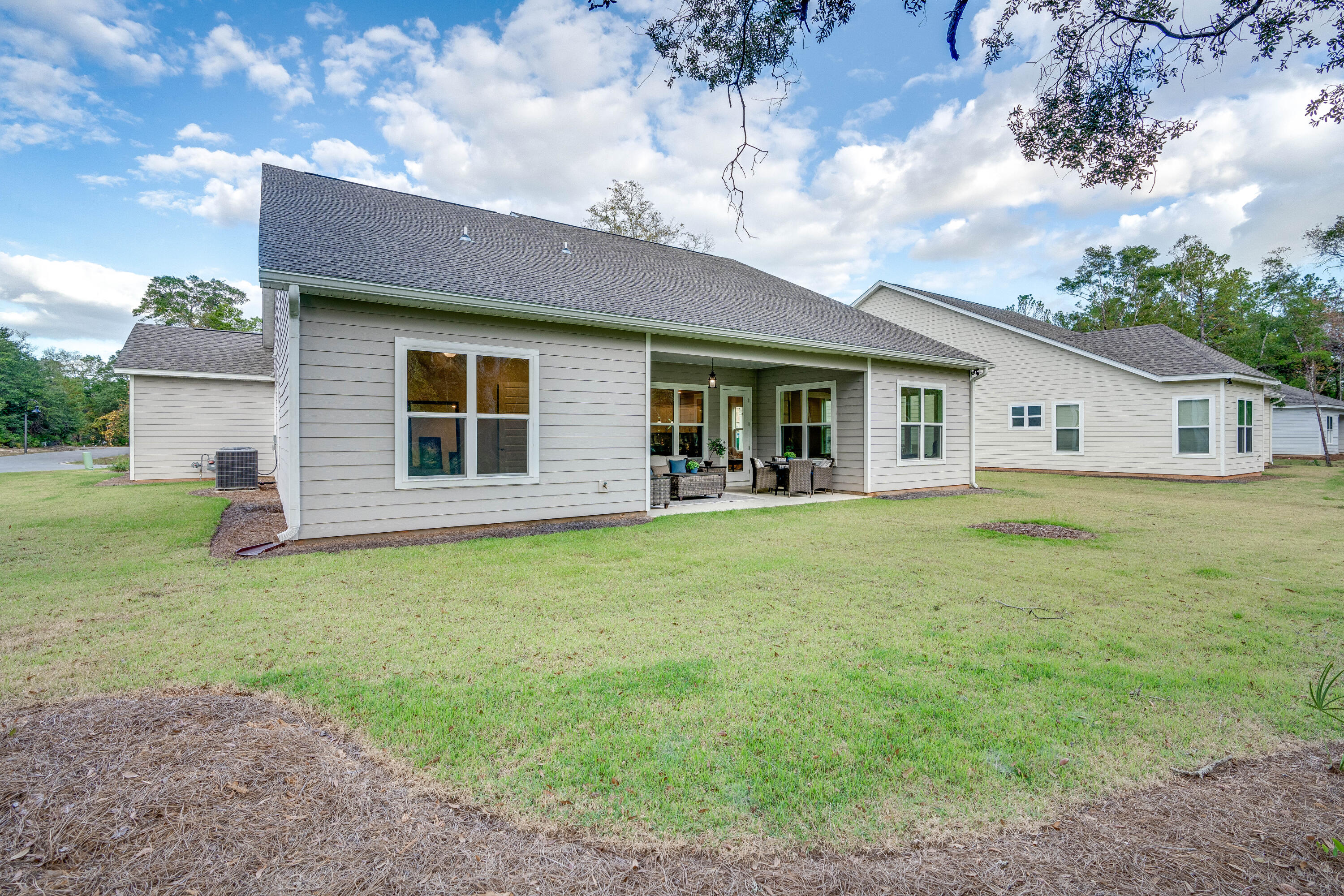 MAGNOLIA BAY ESTATES - Residential