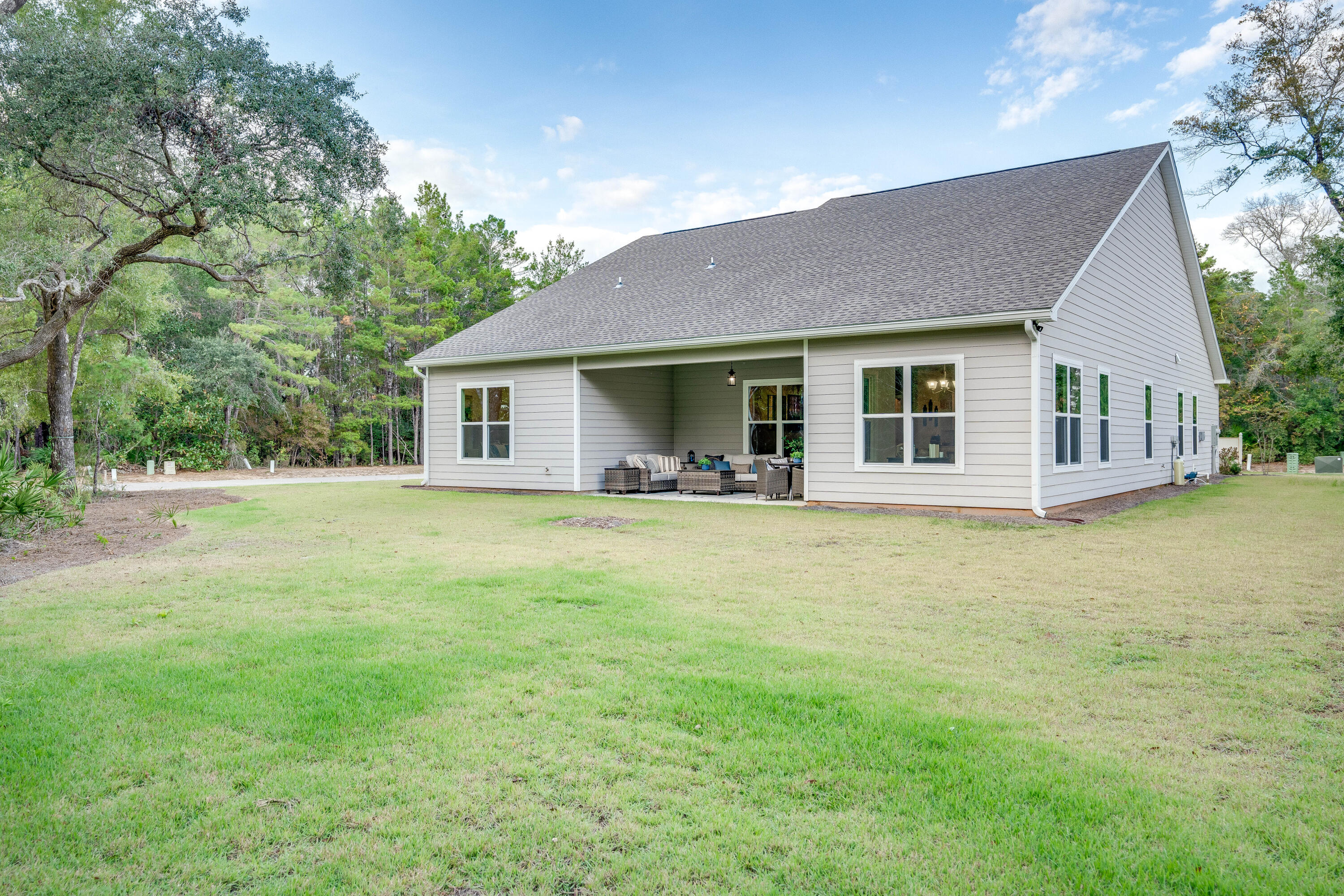 MAGNOLIA BAY ESTATES - Residential