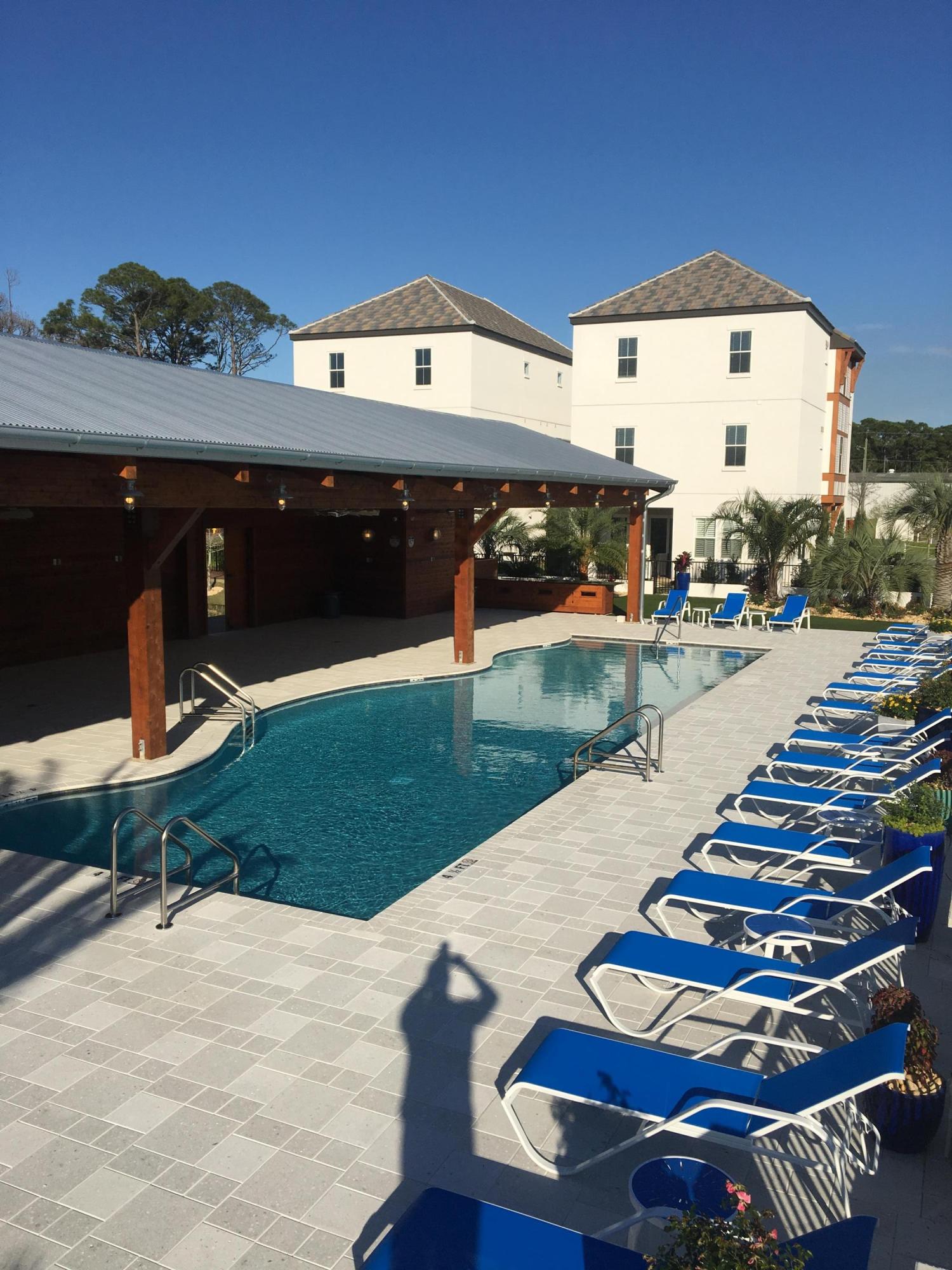 The Retreat at Miramar - Residential