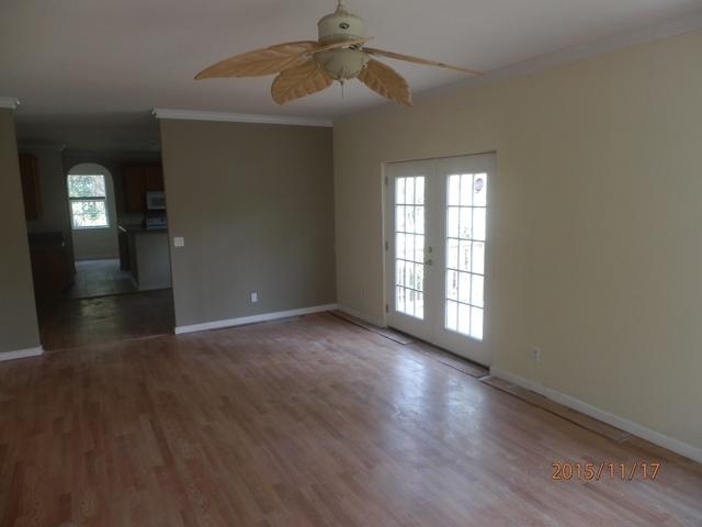 TOWN OF SANTA ROSA - Residential