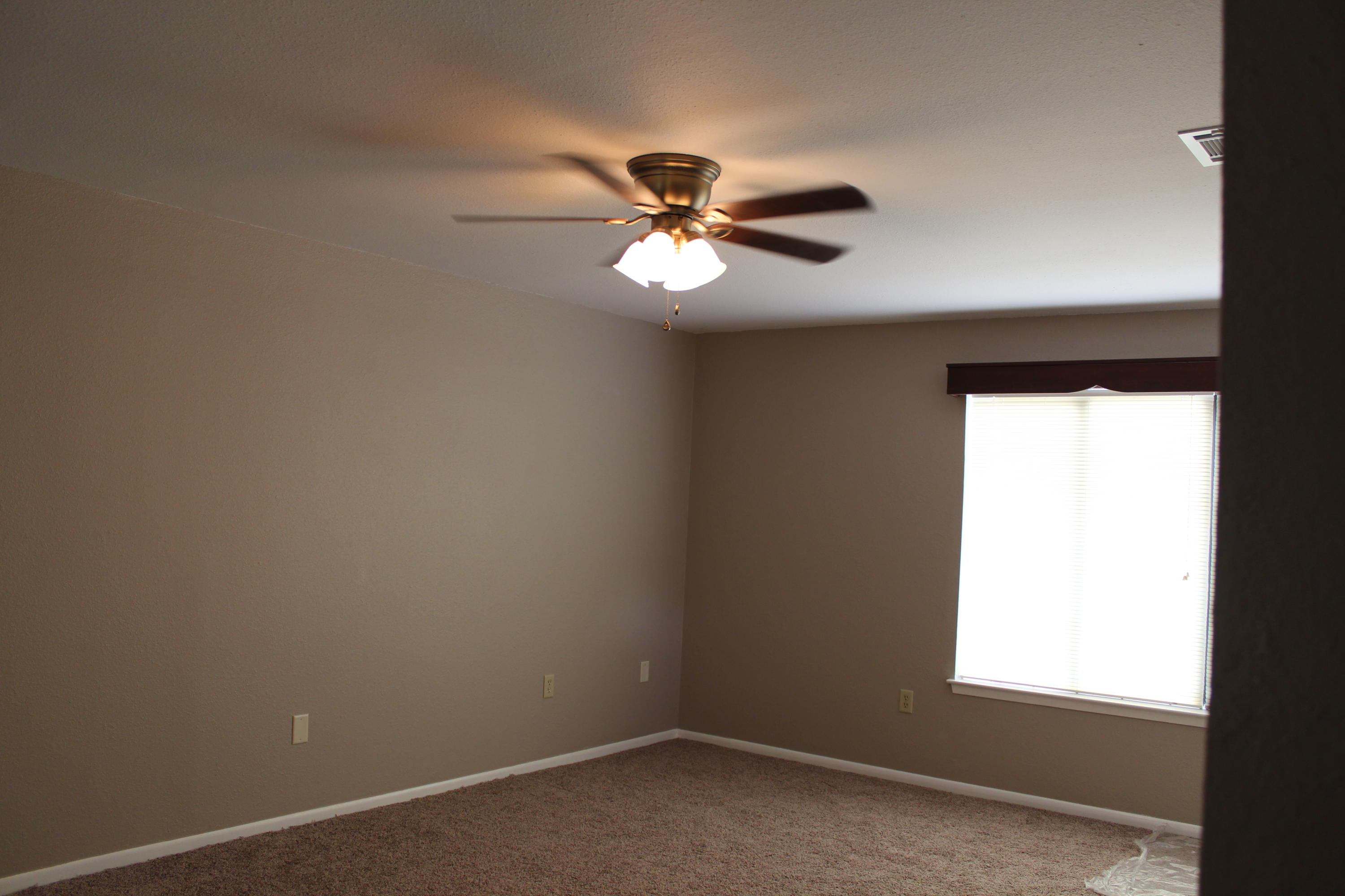 BENT CREEK ESTATES - Residential Lease