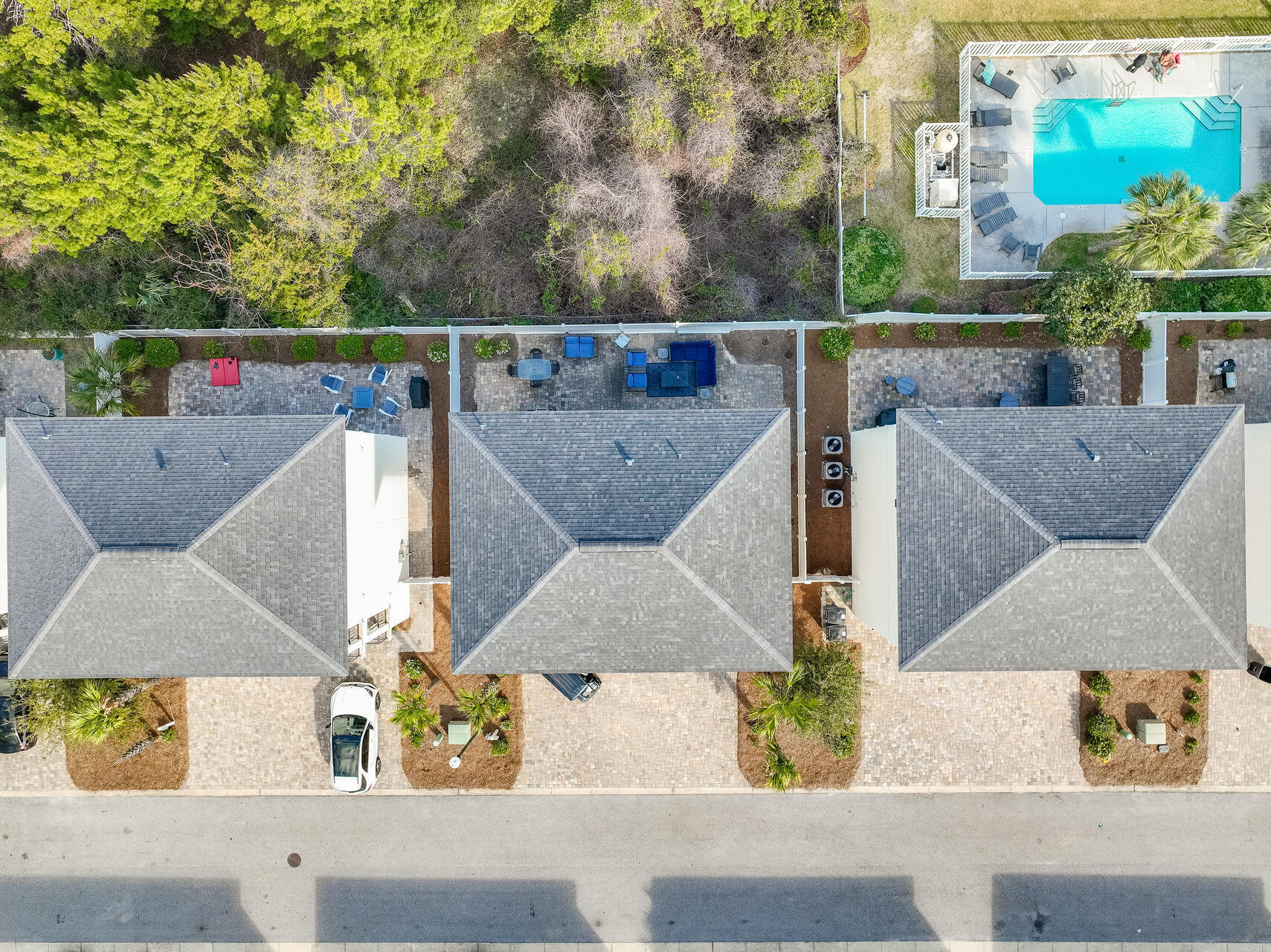 HIDDEN PALMS - Residential