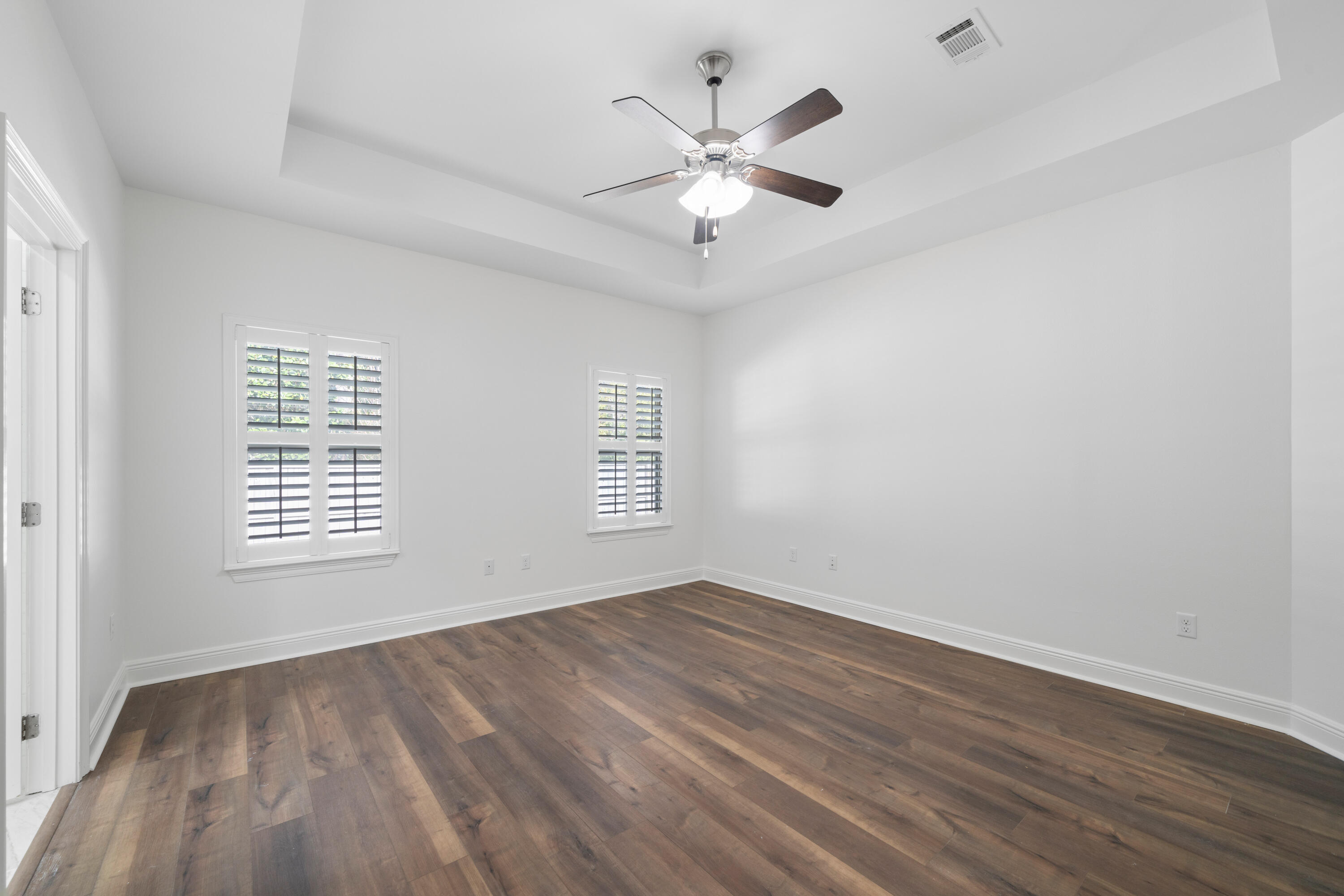 WHISPERING LAKE - Residential Lease