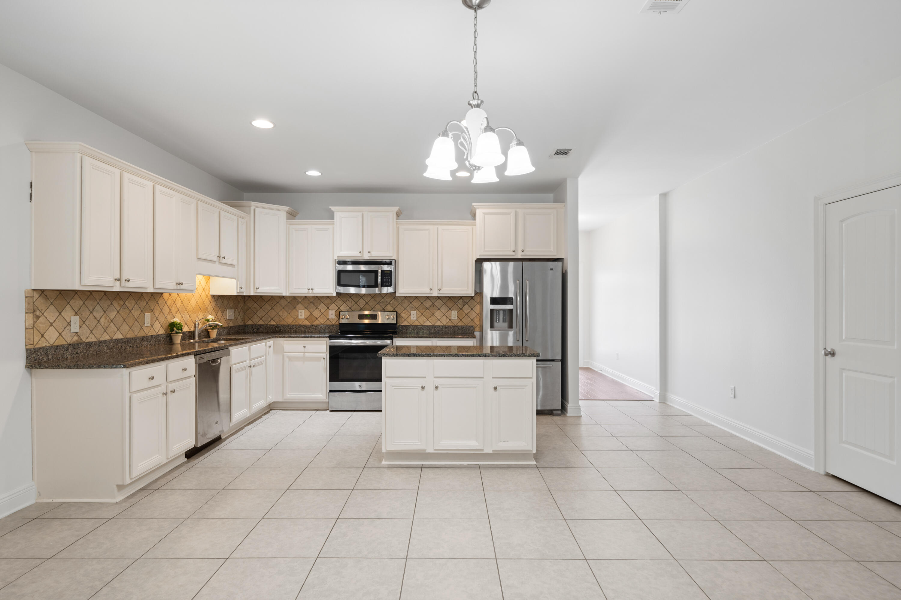 WHISPERING LAKE - Residential Lease