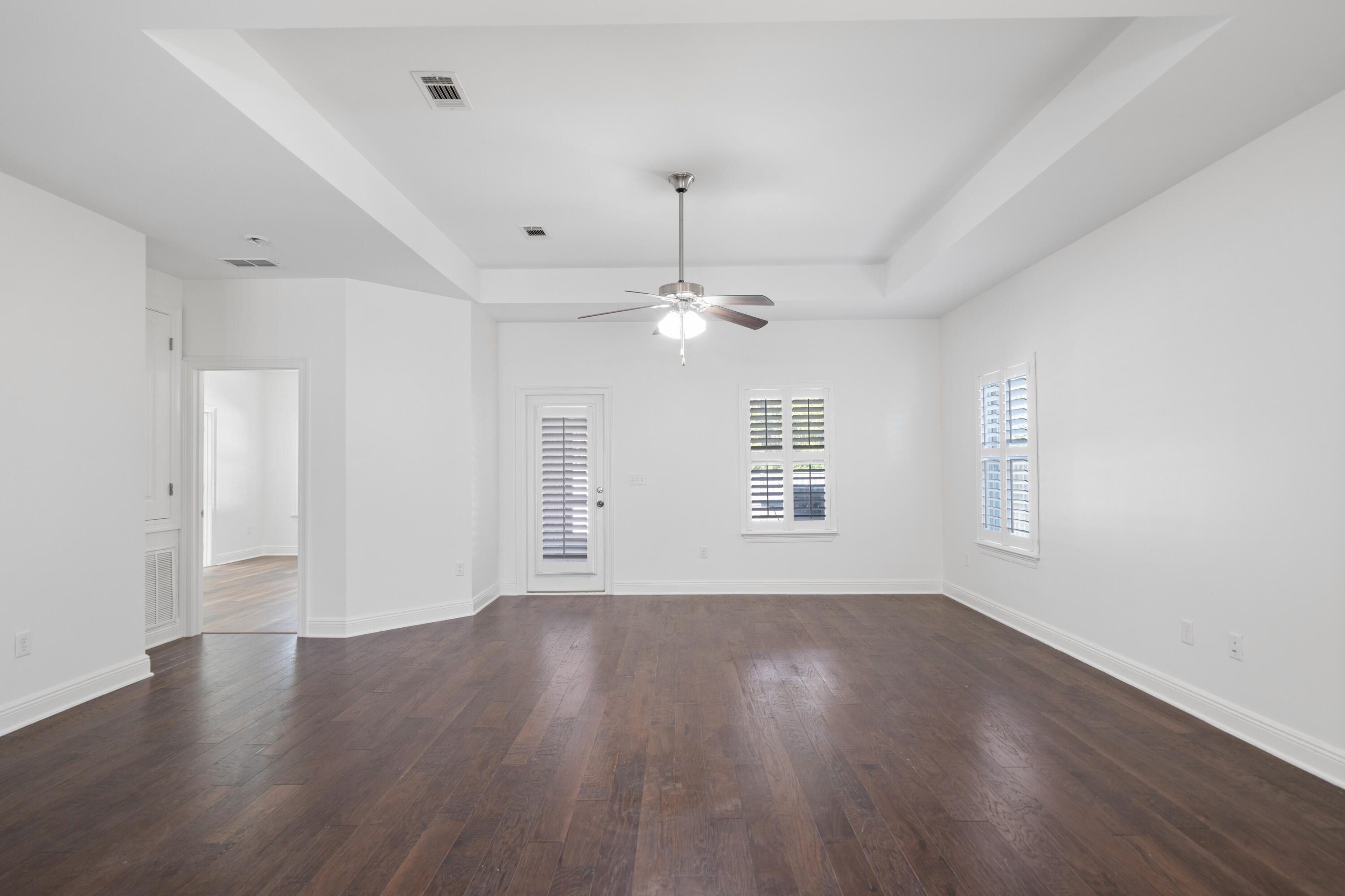 WHISPERING LAKE - Residential Lease