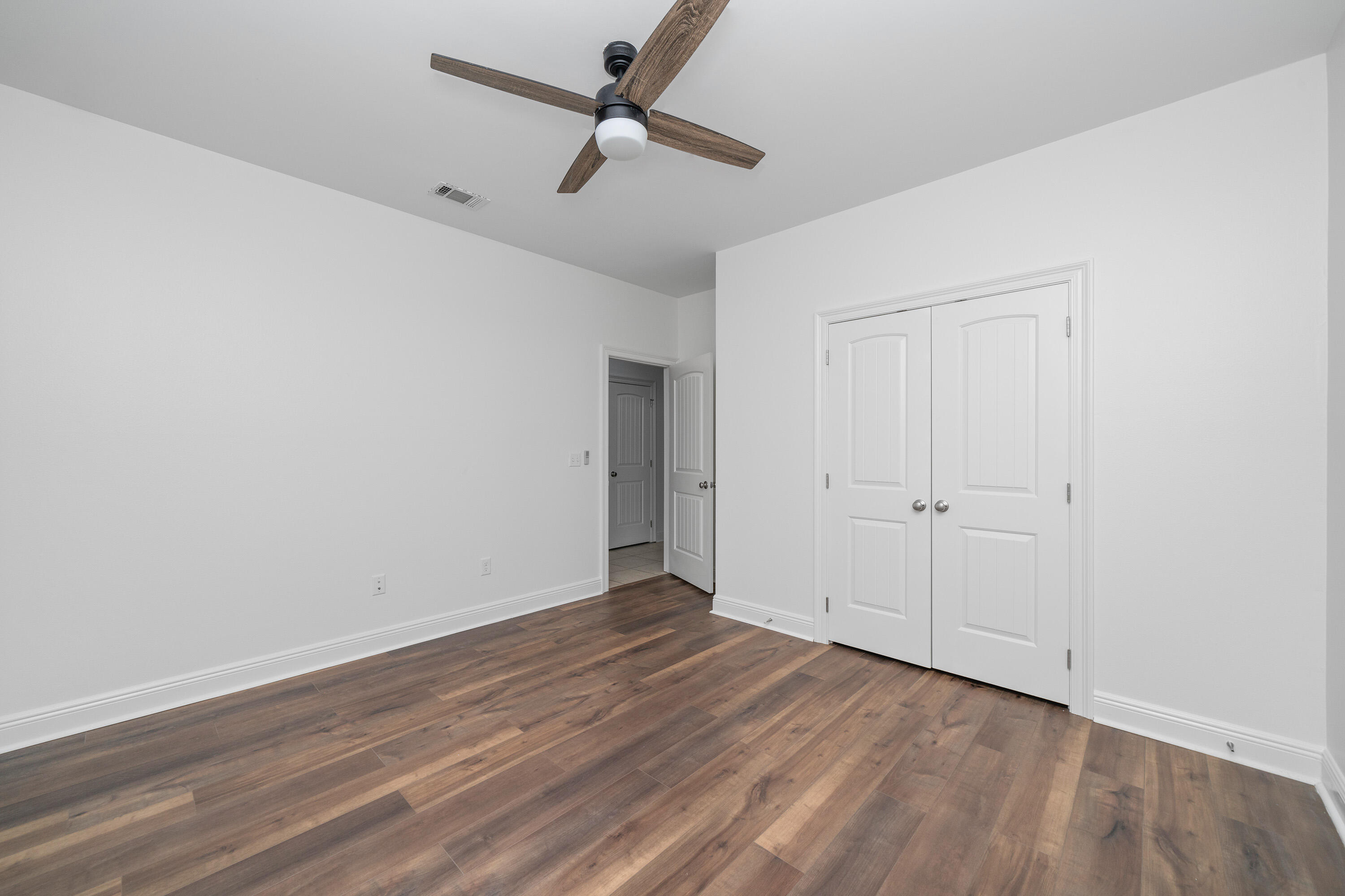 WHISPERING LAKE - Residential Lease