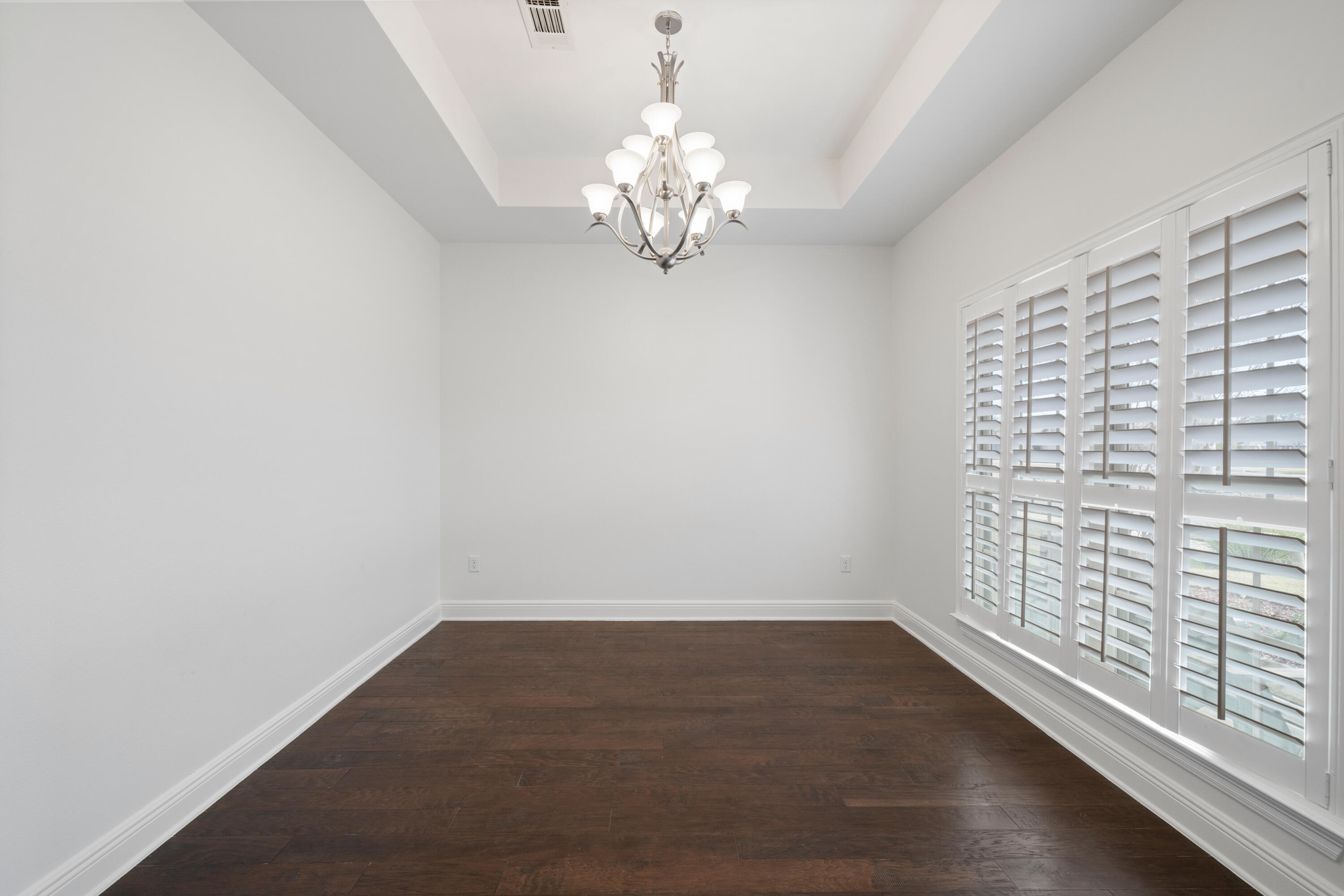 WHISPERING LAKE - Residential Lease