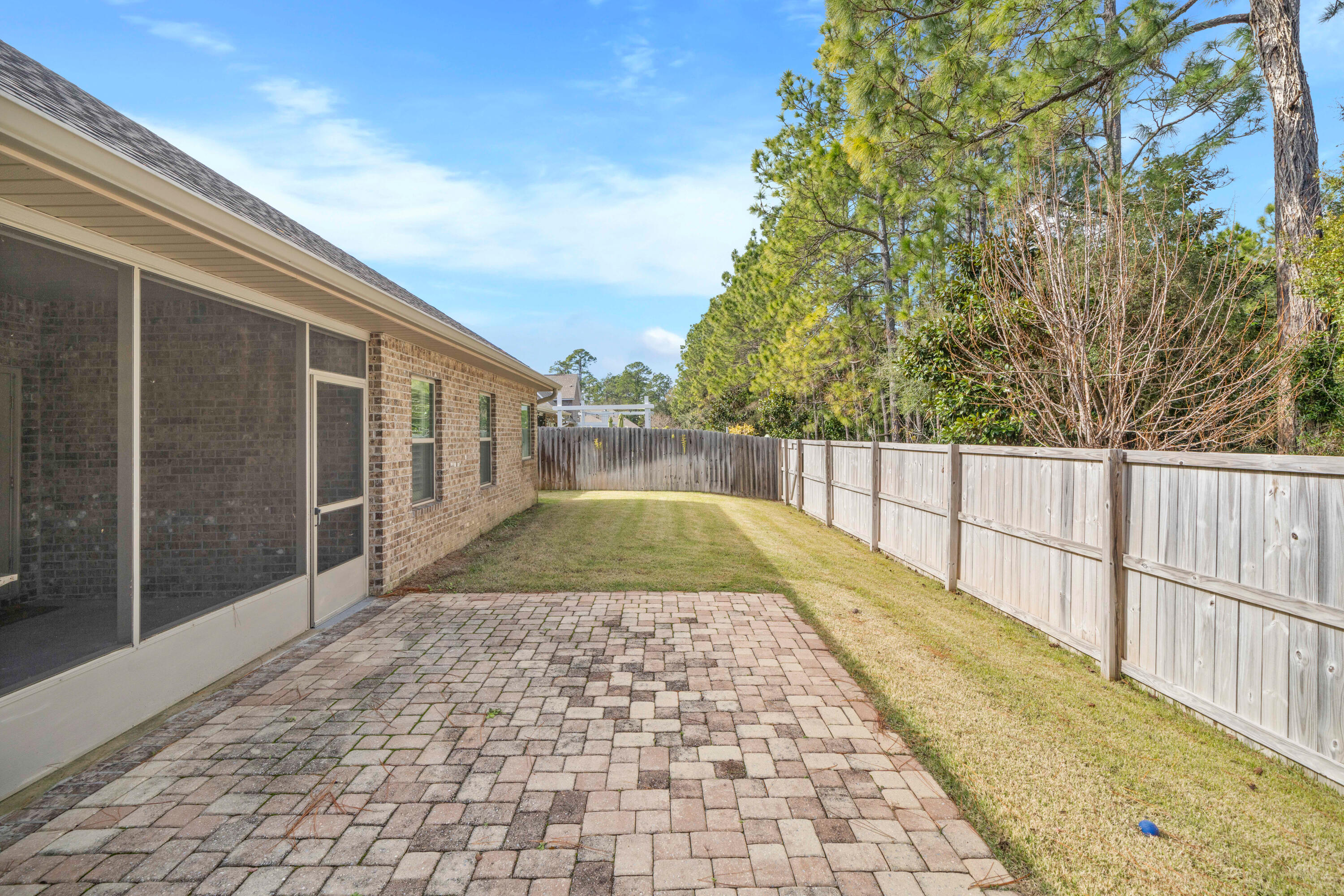 WHISPERING LAKE - Residential Lease