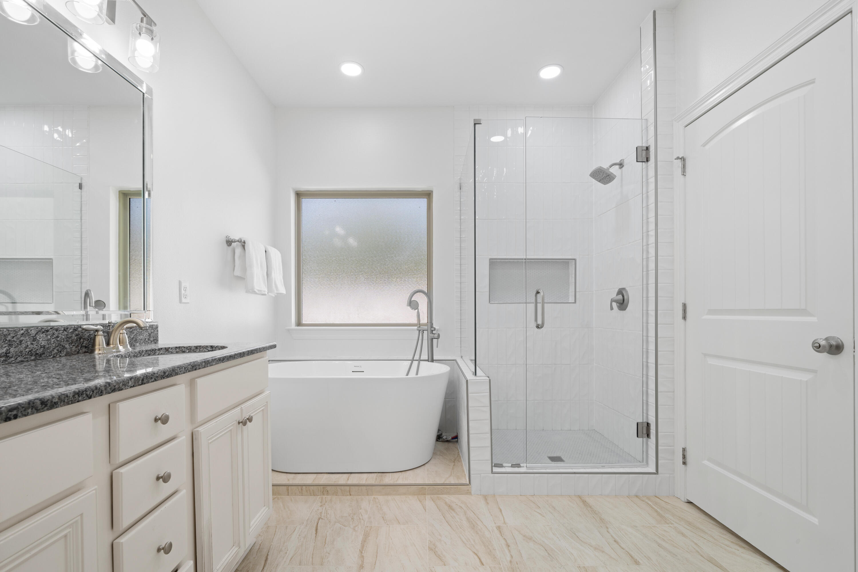 WHISPERING LAKE - Residential Lease