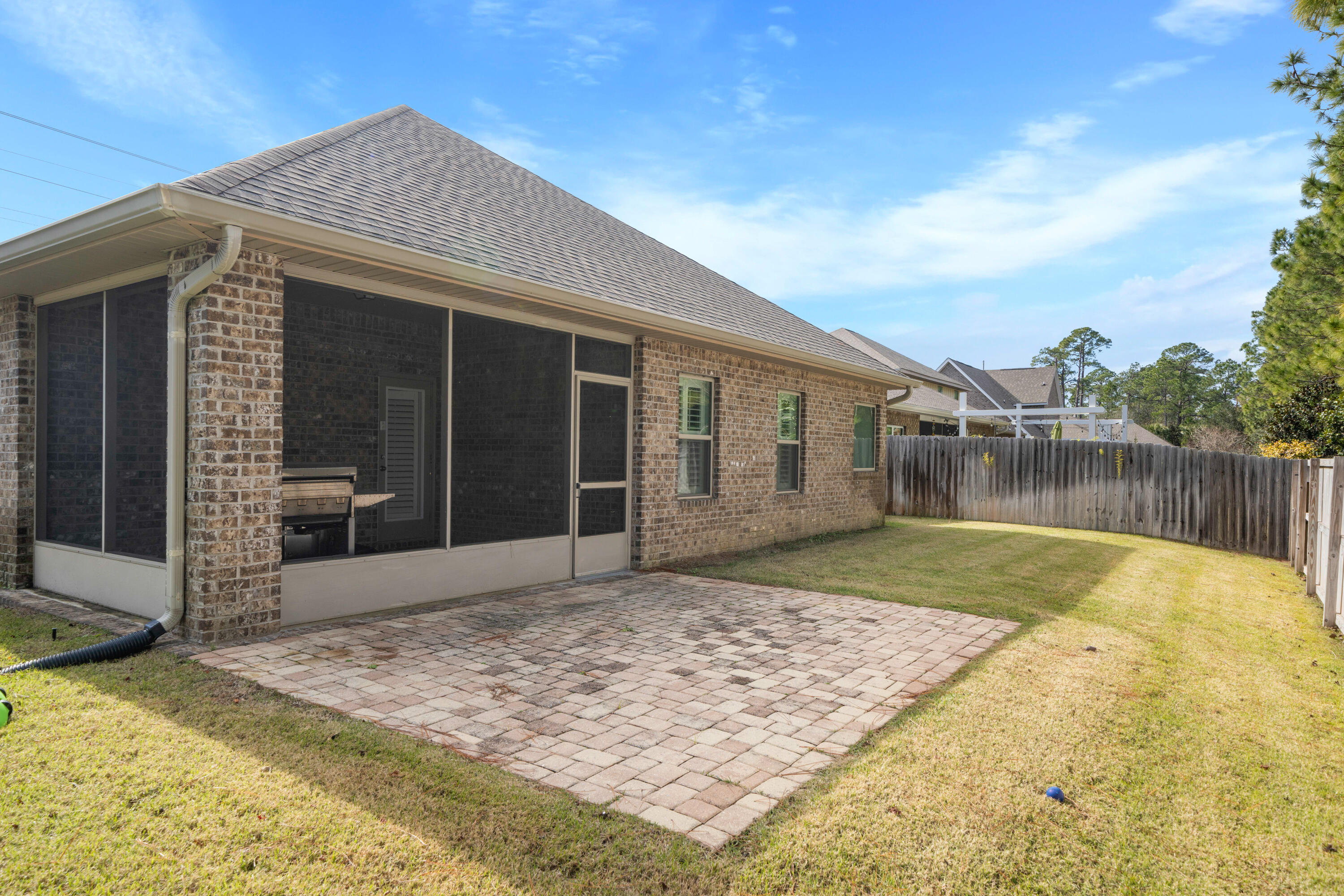 WHISPERING LAKE - Residential Lease