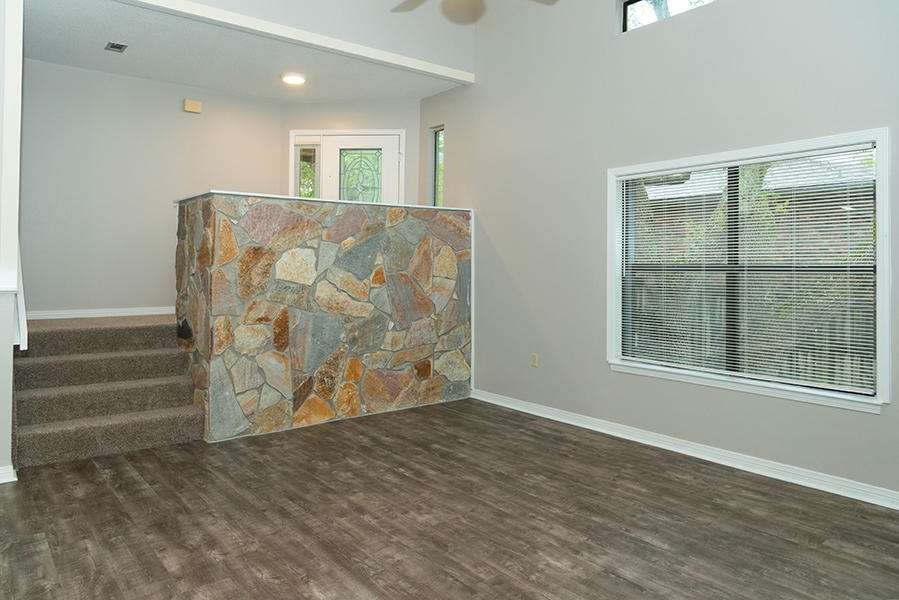 COVENTRY GARDEN - Residential Lease