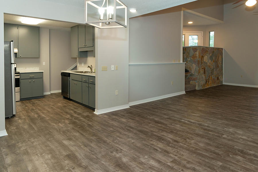 COVENTRY GARDEN - Residential Lease