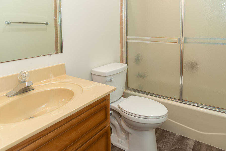 COVENTRY GARDEN - Residential Lease