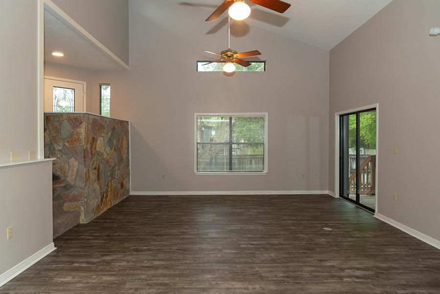 COVENTRY GARDEN - Residential Lease