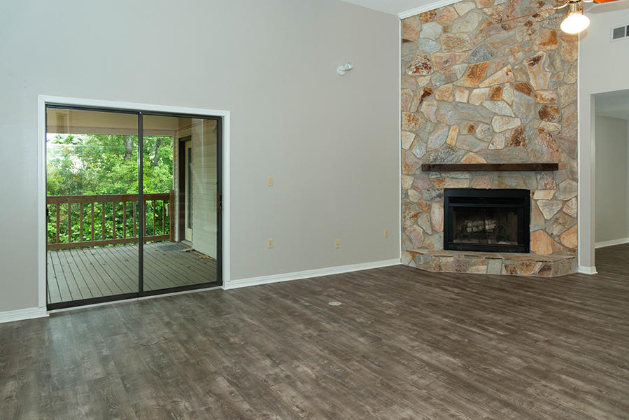 COVENTRY GARDEN - Residential Lease