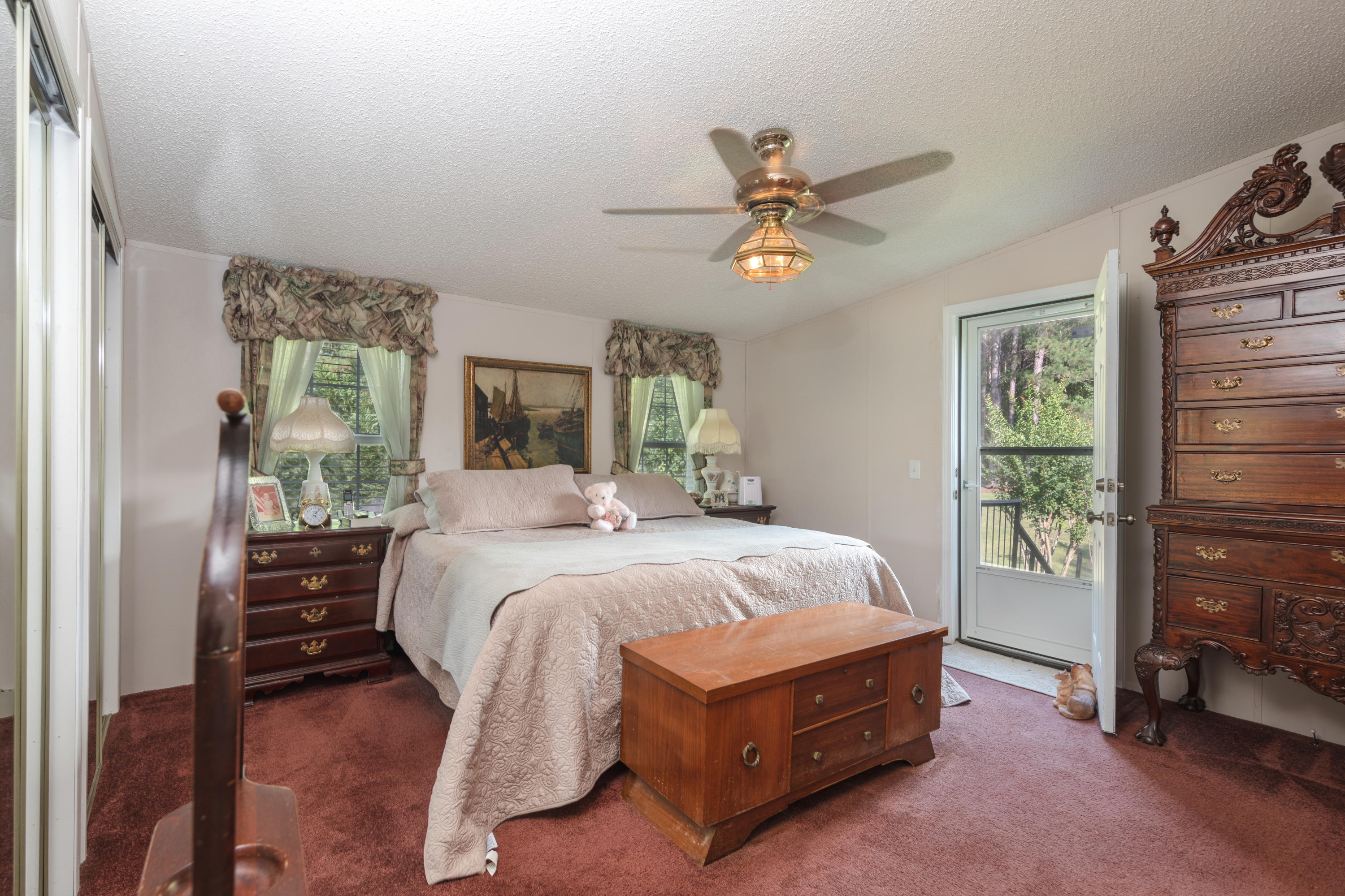 M/H NORTH (221000.10) - Residential