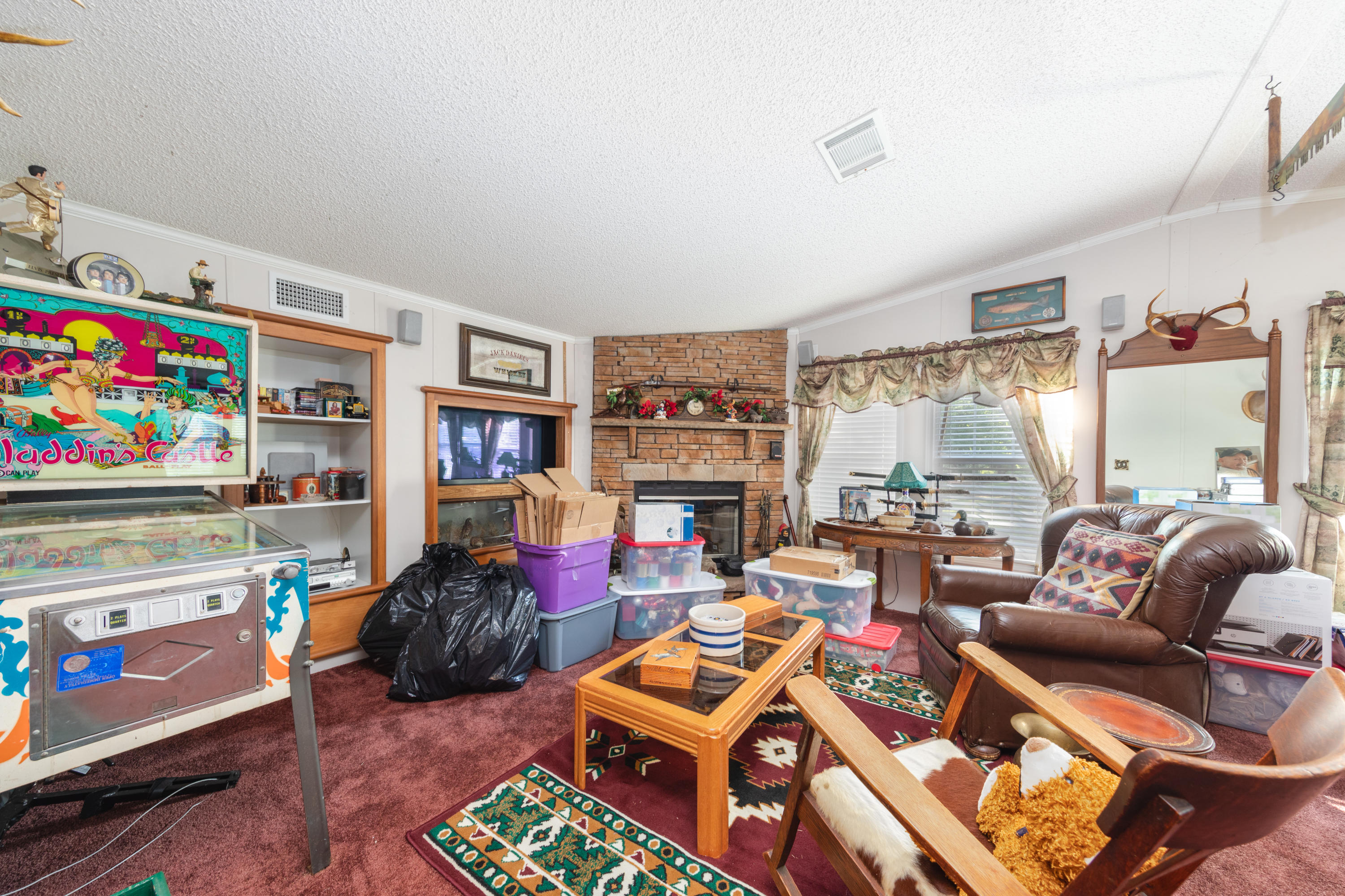 M/H NORTH (221000.10) - Residential