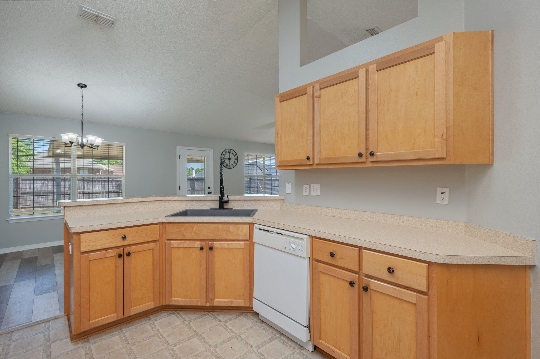 IRON GATE S/D PH I - Residential Lease