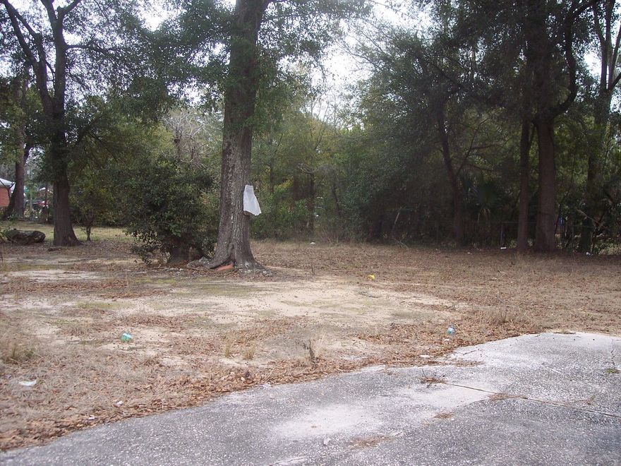 Residential lot in downtown Pensacola. Across from Pensacola High School. Great location to build a home.