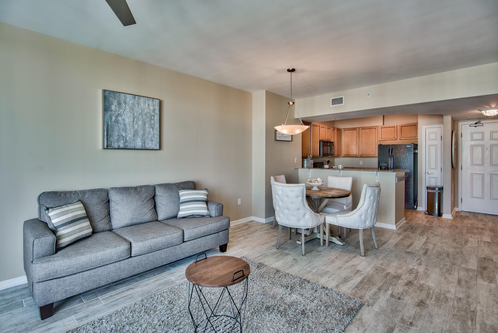 THE PALMS OF DESTIN - Residential