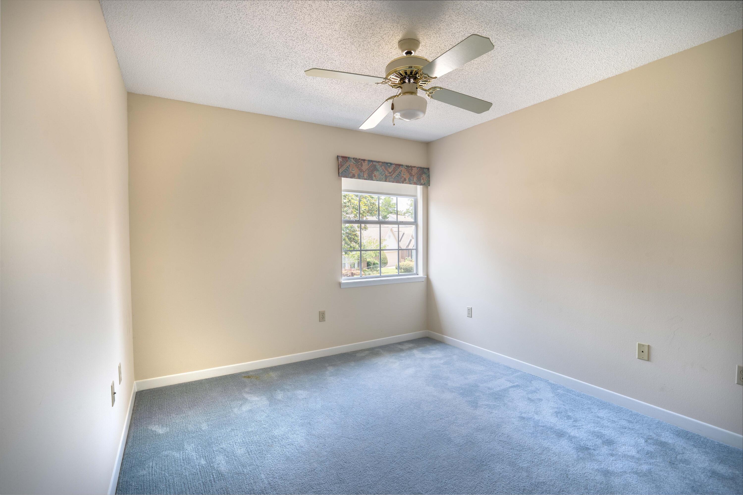 FAIRWAY LAKES - Residential