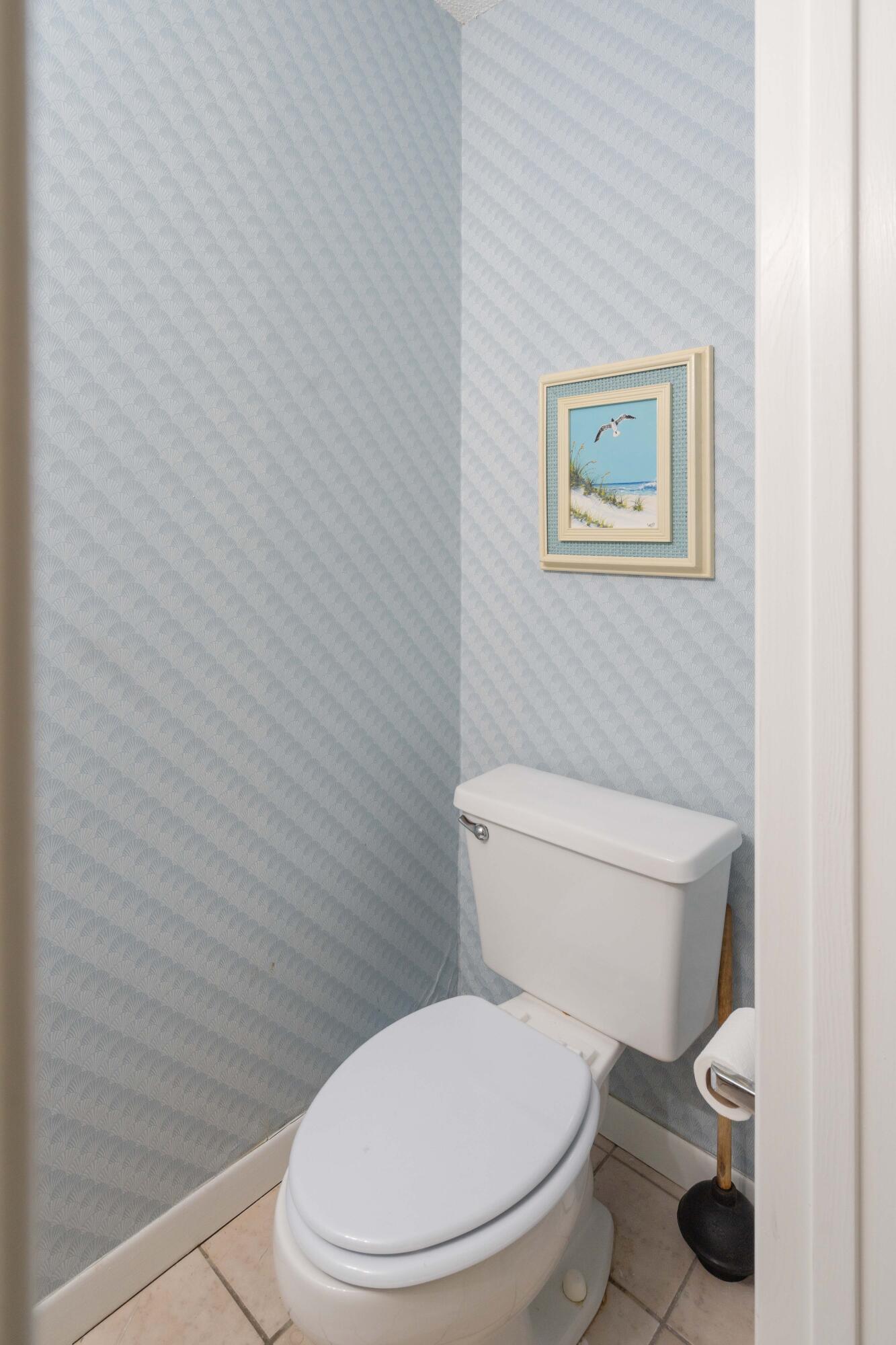 FAIRWAY LAKES - Residential