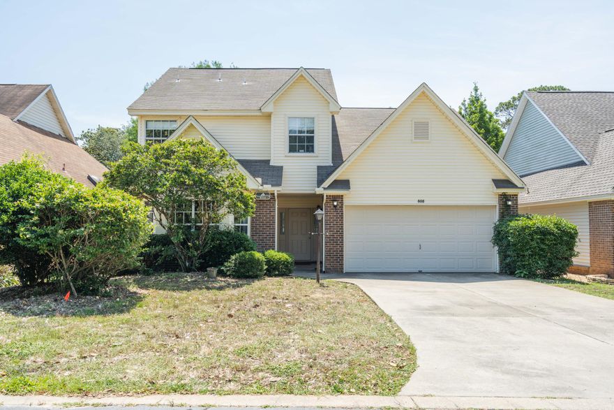 Home available in the desirable Bluewater Bay Neighborhood! This spacious home features cathedral ceilings in the living area and a beautiful water view in the back. The large master suite is on the first level with an en suite bath, featuring a separate tub and shower and a large walk in closet. All three additional bedrooms are  located on the second level, along with a full bath. The kitchen area is large, plenty of space to move around, also with water views.  Enjoy the screened in porch on relaxing evenings! Bluewater Bay has many amenities, including an 18 hole golf course, club house, tennis courts and community pools. This golf community welcomes your golf carts, has wide, walkable sidewalks and lots of community events.