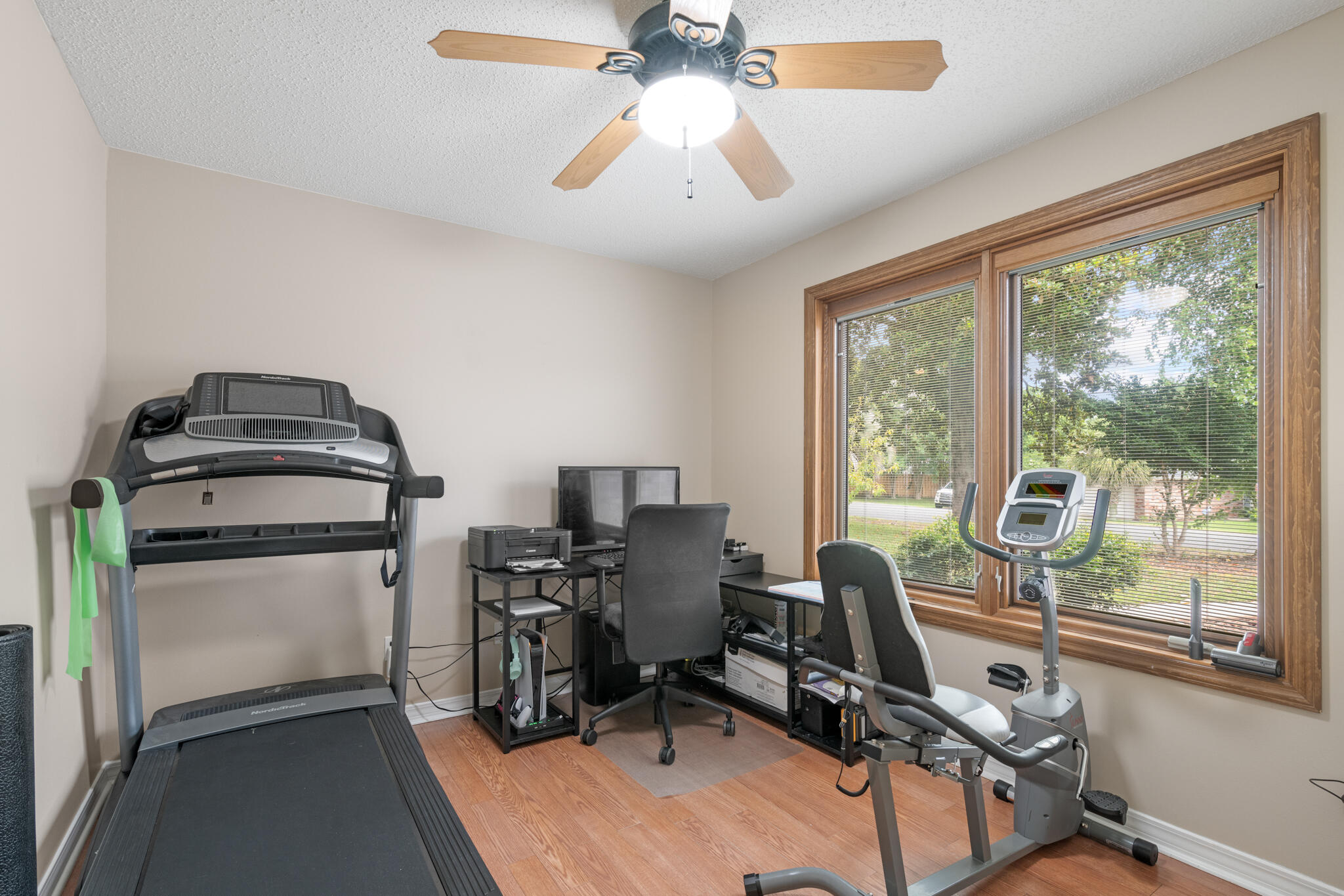 COUNTRYVIEW ESTATES 4TH ADDN - Residential