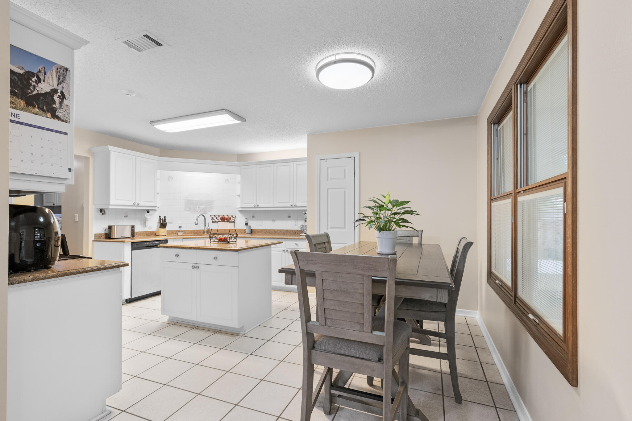 COUNTRYVIEW ESTATES 4TH ADDN - Residential