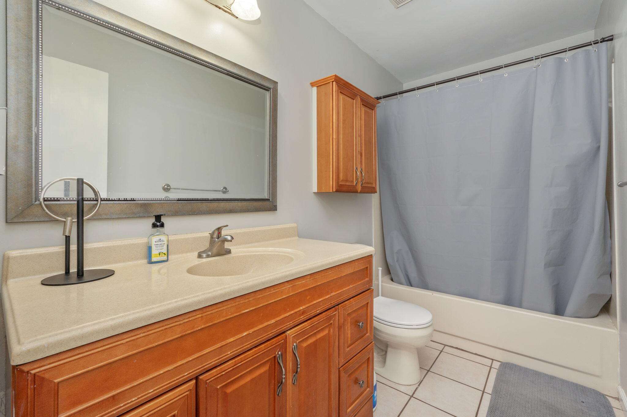 COUNTRYVIEW ESTATES 1ST ADDN - Residential