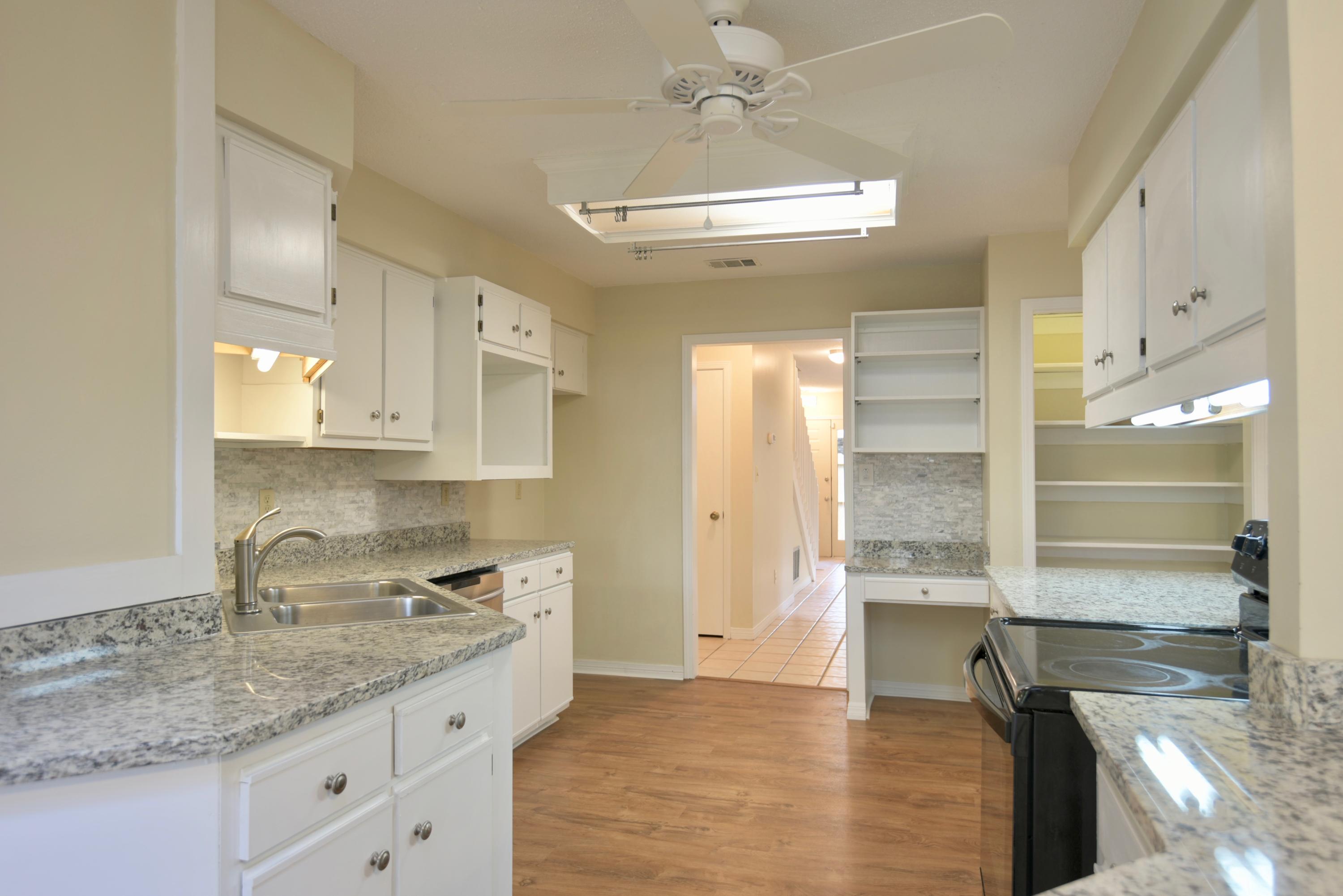 BAYOU POQUITO - Residential