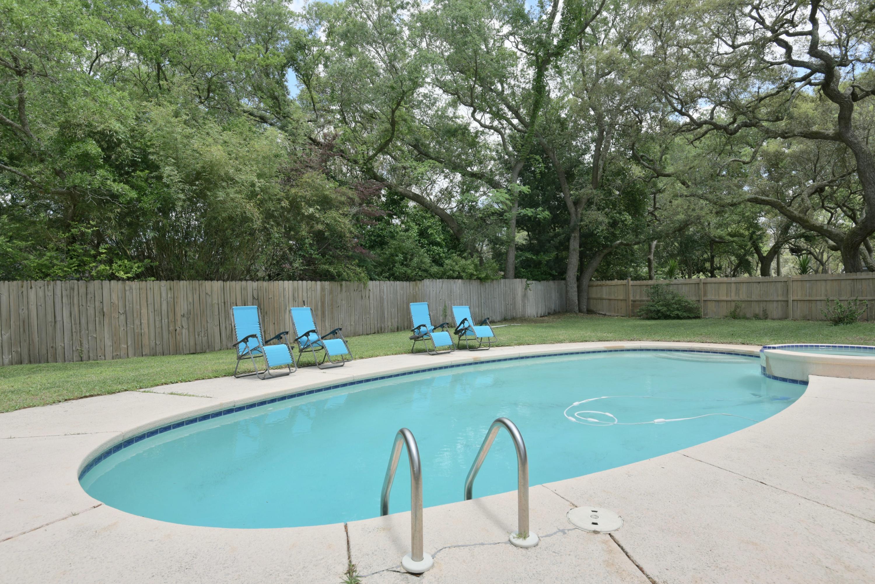 BAYOU POQUITO - Residential