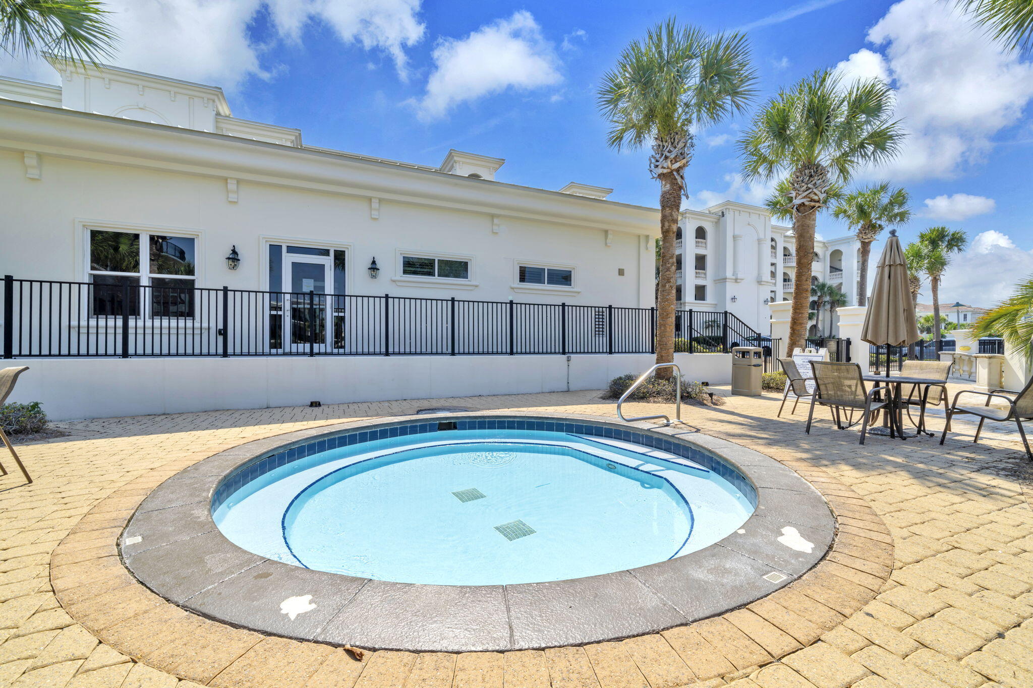 ADAGIO - Residential