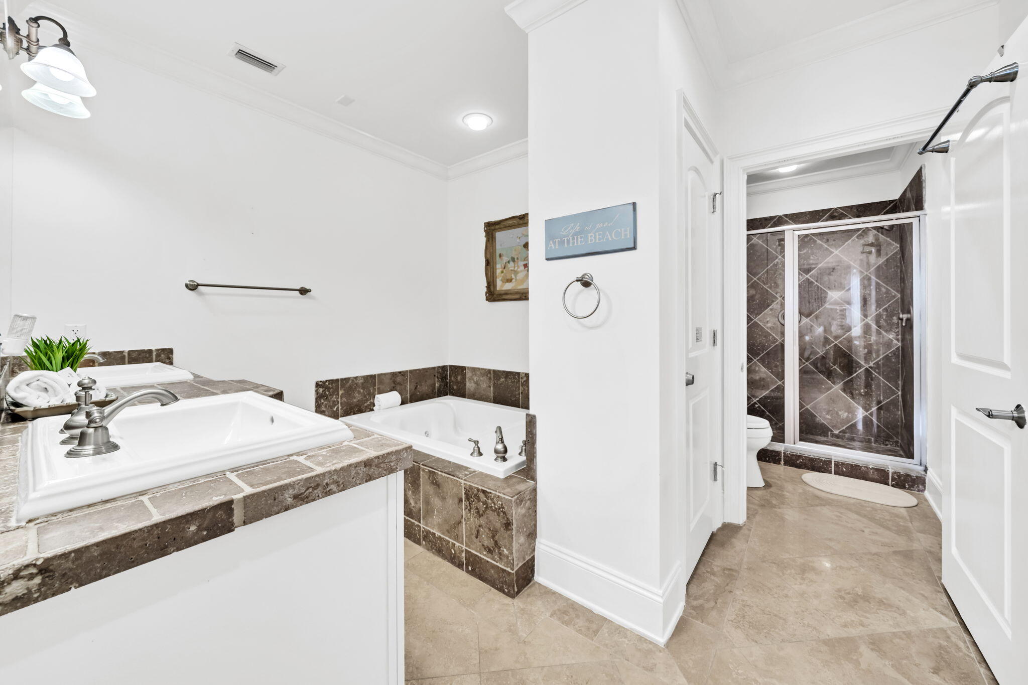 ADAGIO - Residential