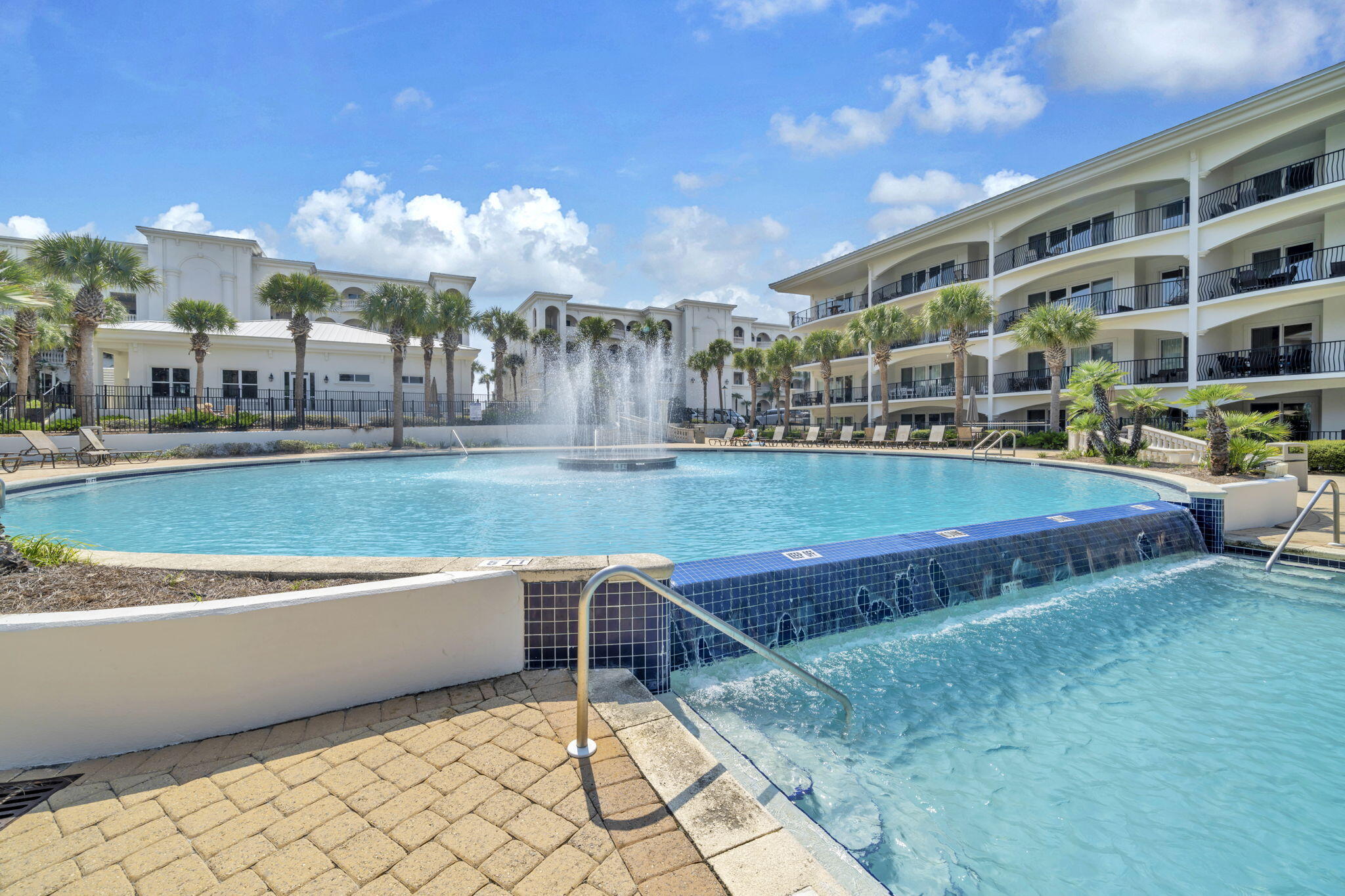 ADAGIO - Residential