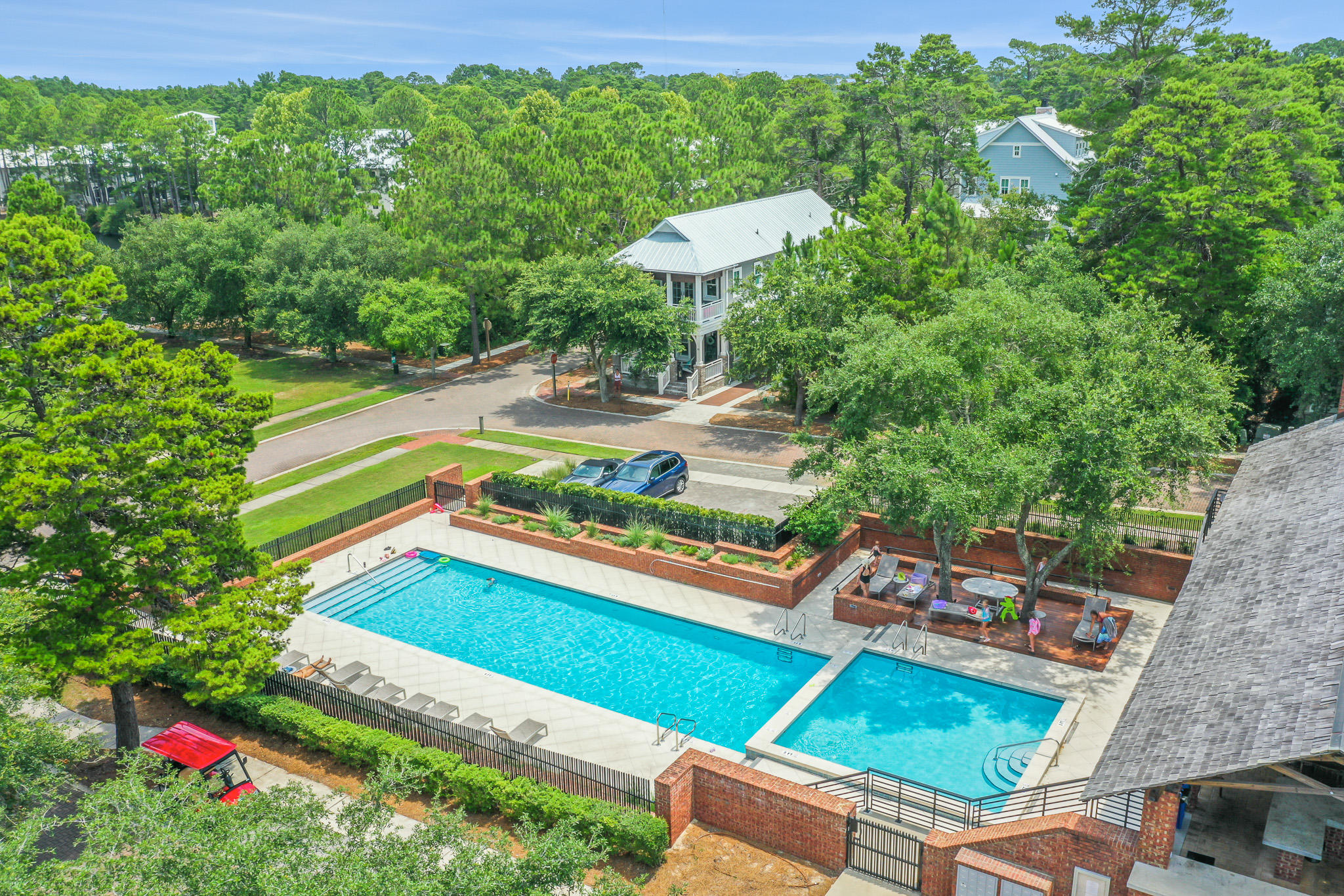 FOREST LAKES - Residential