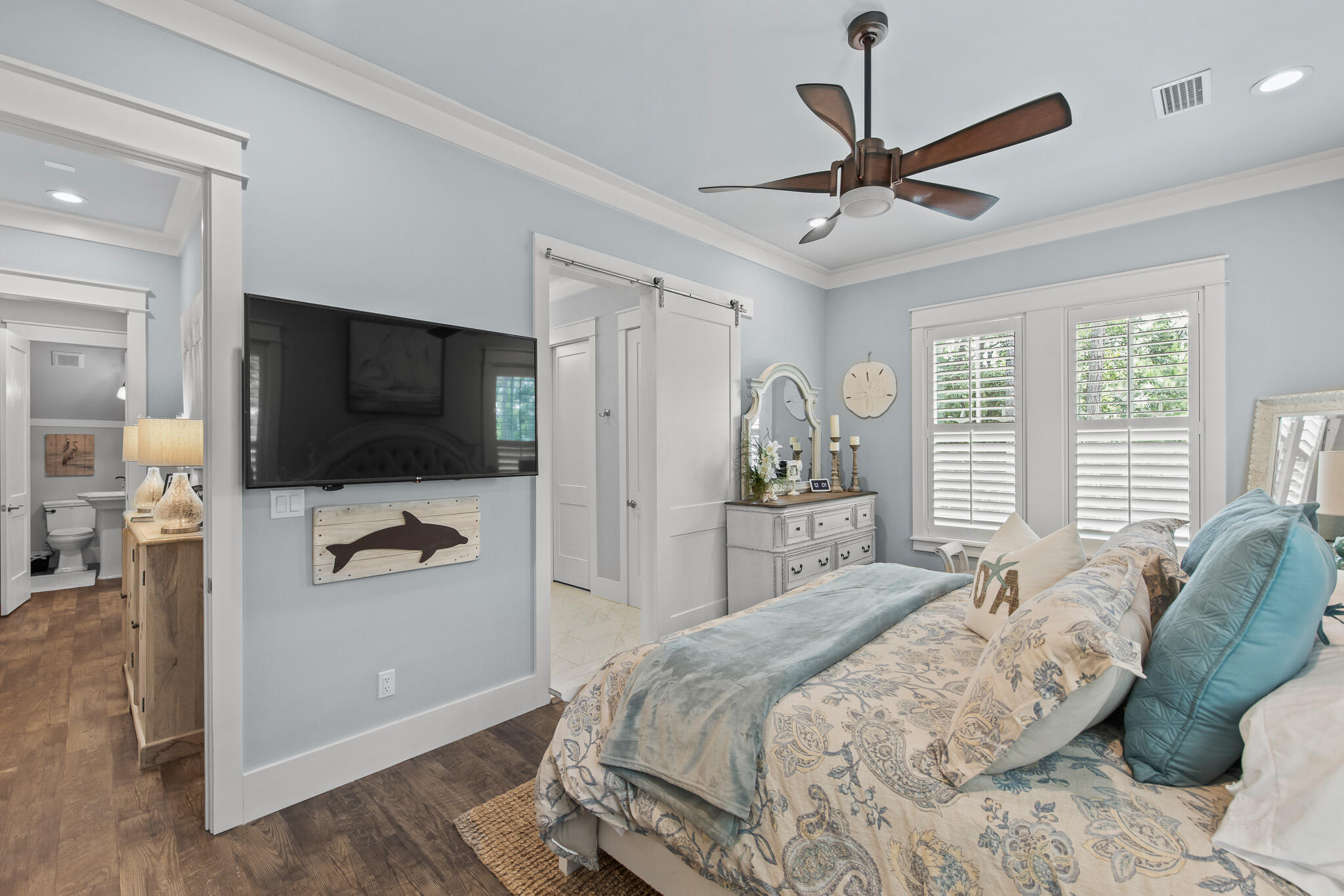 FOREST LAKES - Residential