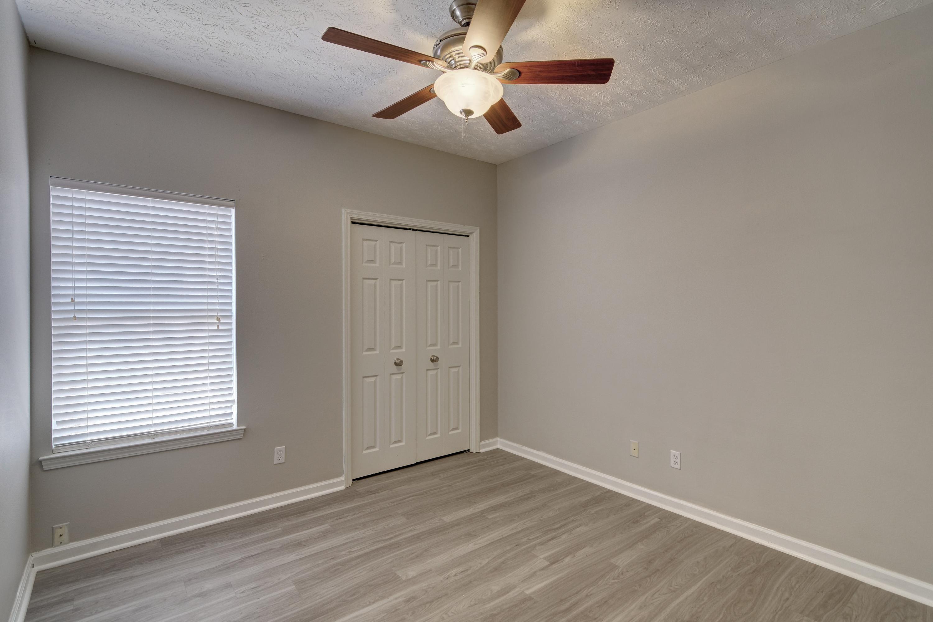 FAIRWAYS AT TIGER POINT EAST - Residential