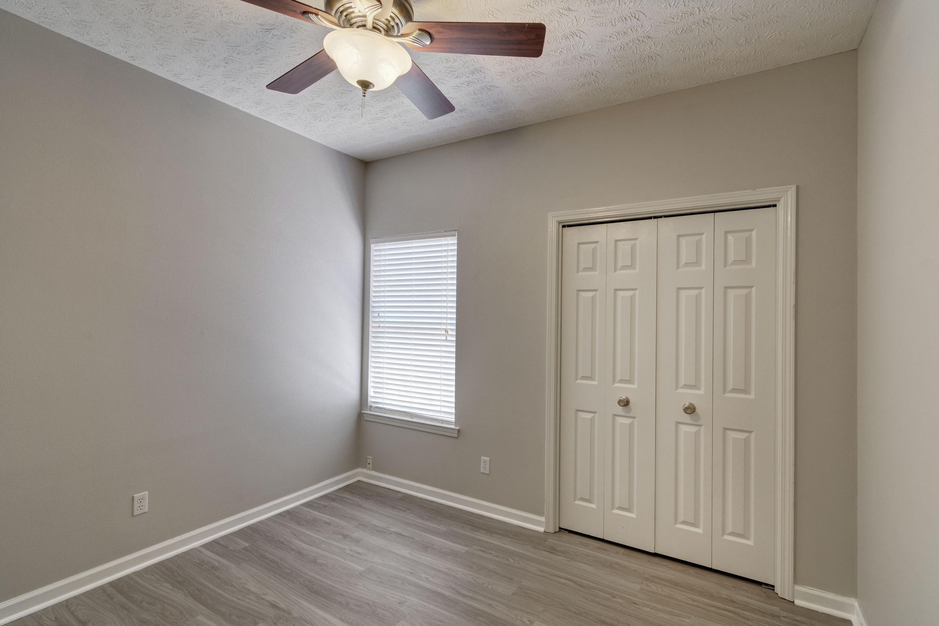 FAIRWAYS AT TIGER POINT EAST - Residential