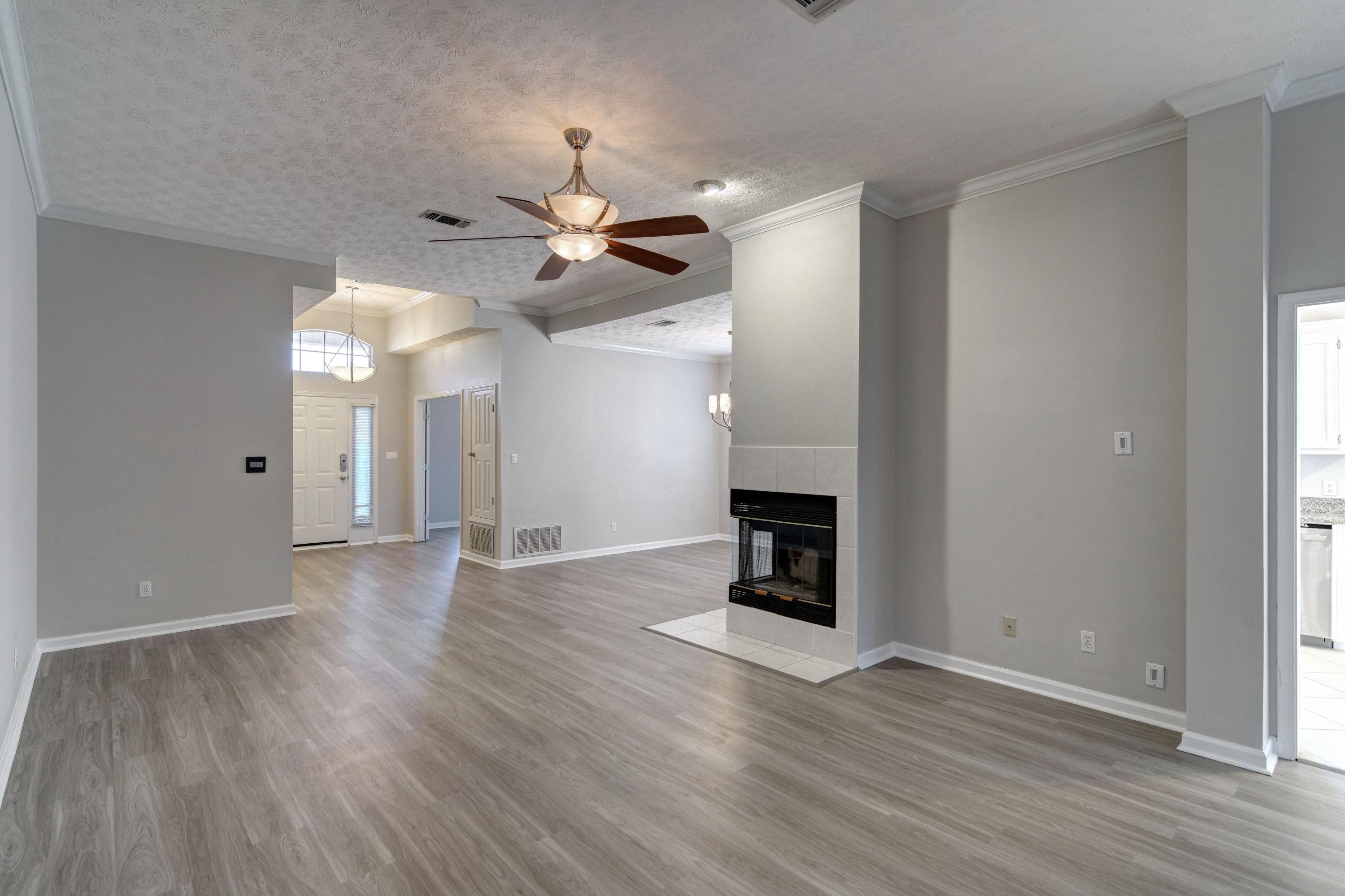 FAIRWAYS AT TIGER POINT EAST - Residential