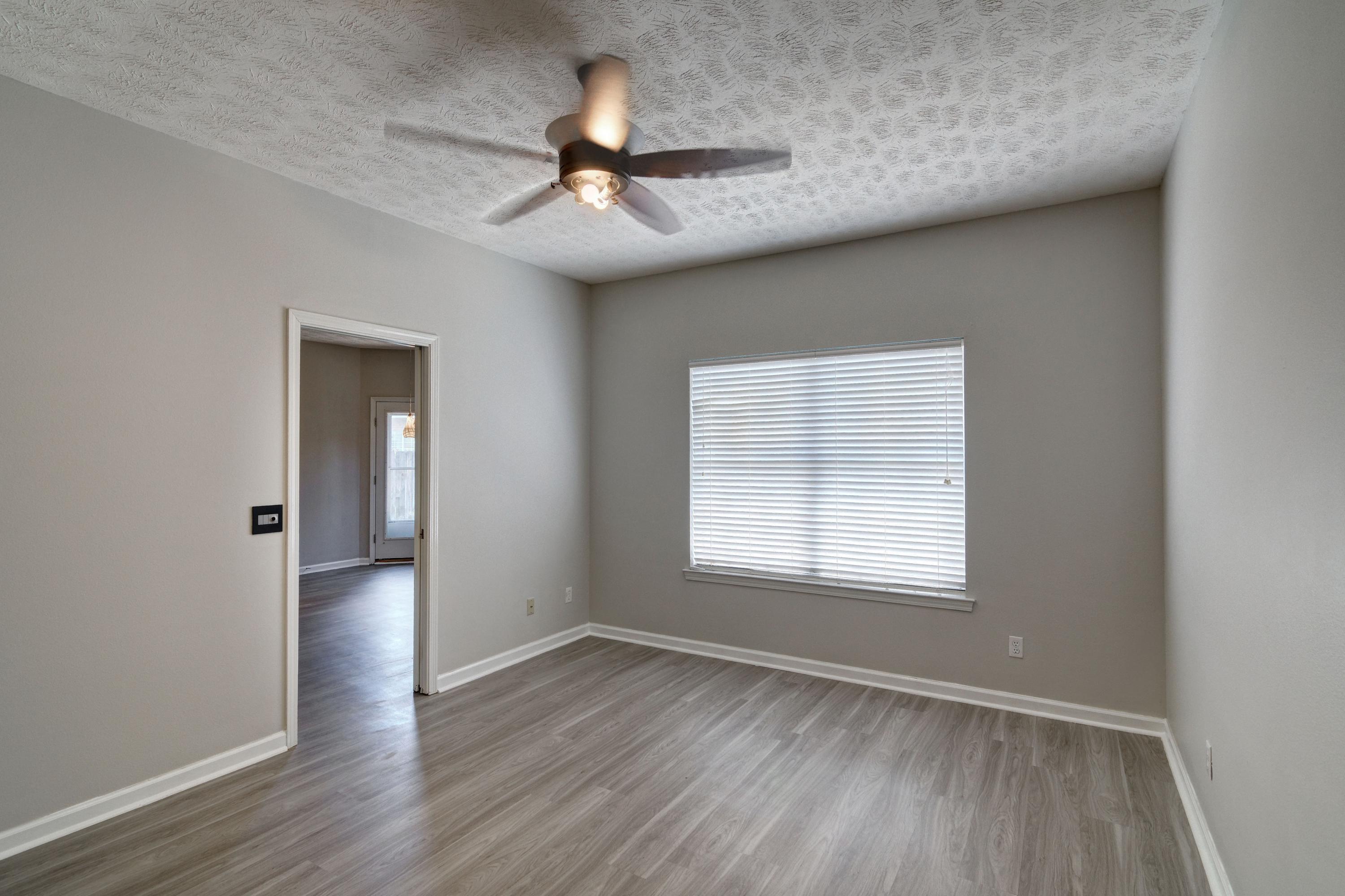 FAIRWAYS AT TIGER POINT EAST - Residential